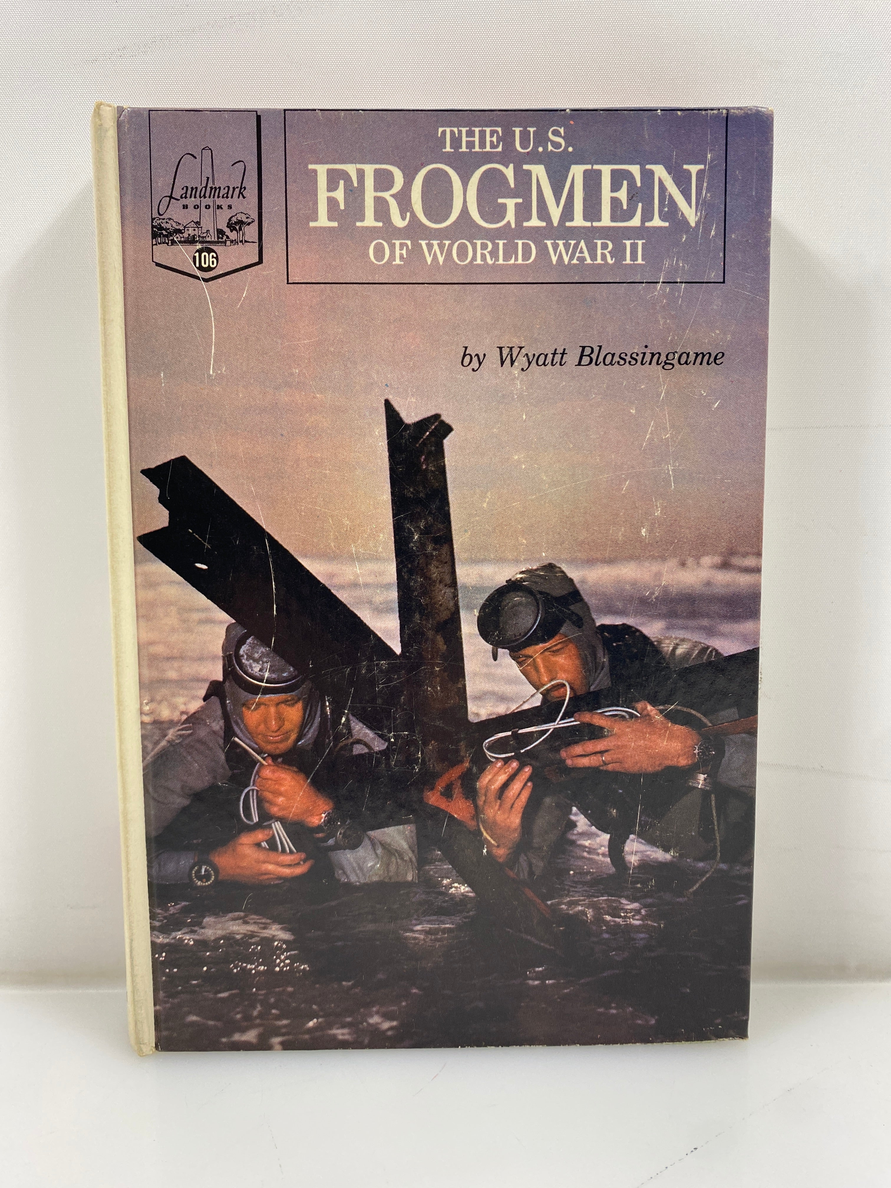 The U.S. Frogmen of WWII Wyatt Blassingame Random House 1964 HC