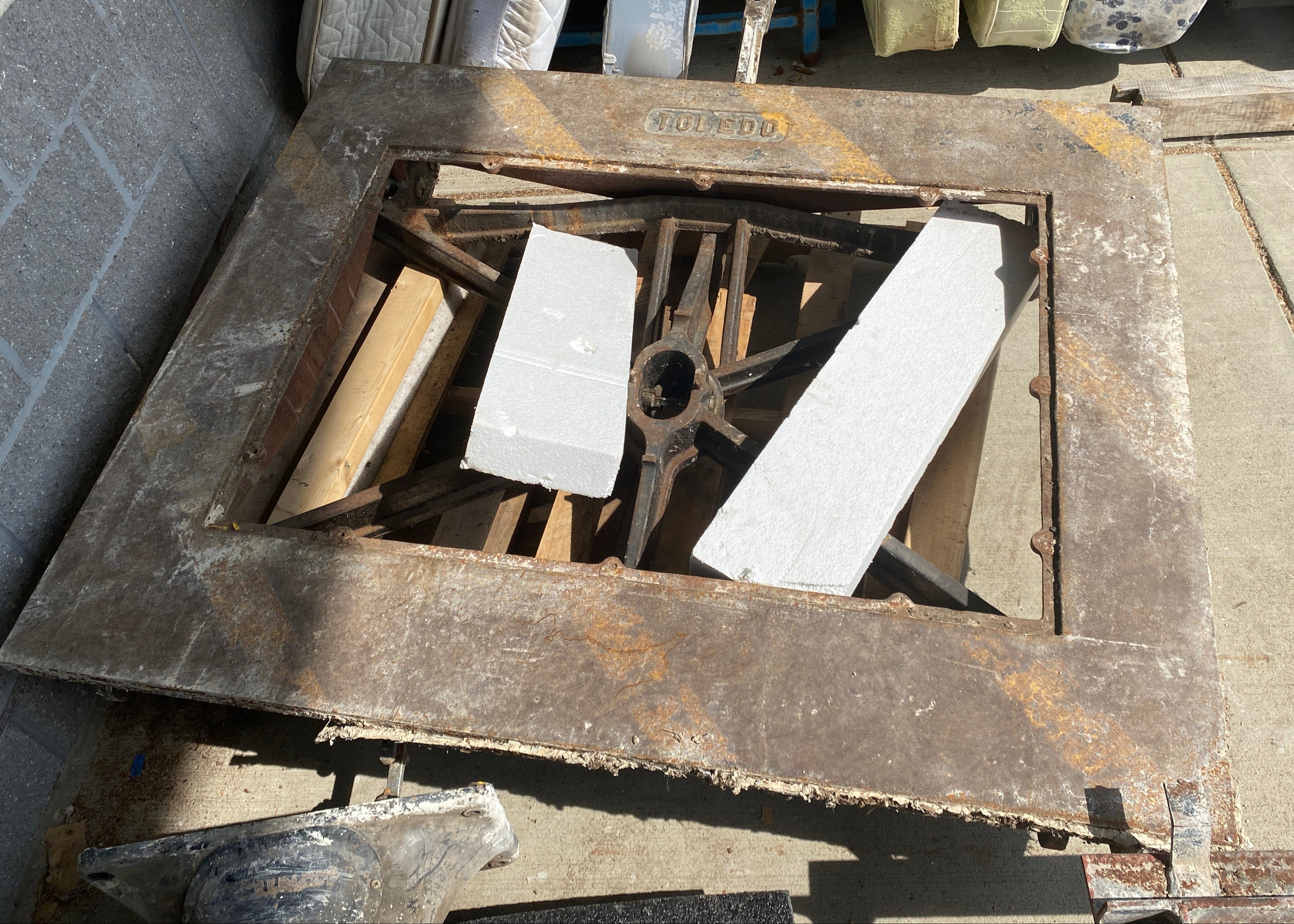 Toledo Honest Weight #31-1921 Floor Scale Disassembled on Pallets