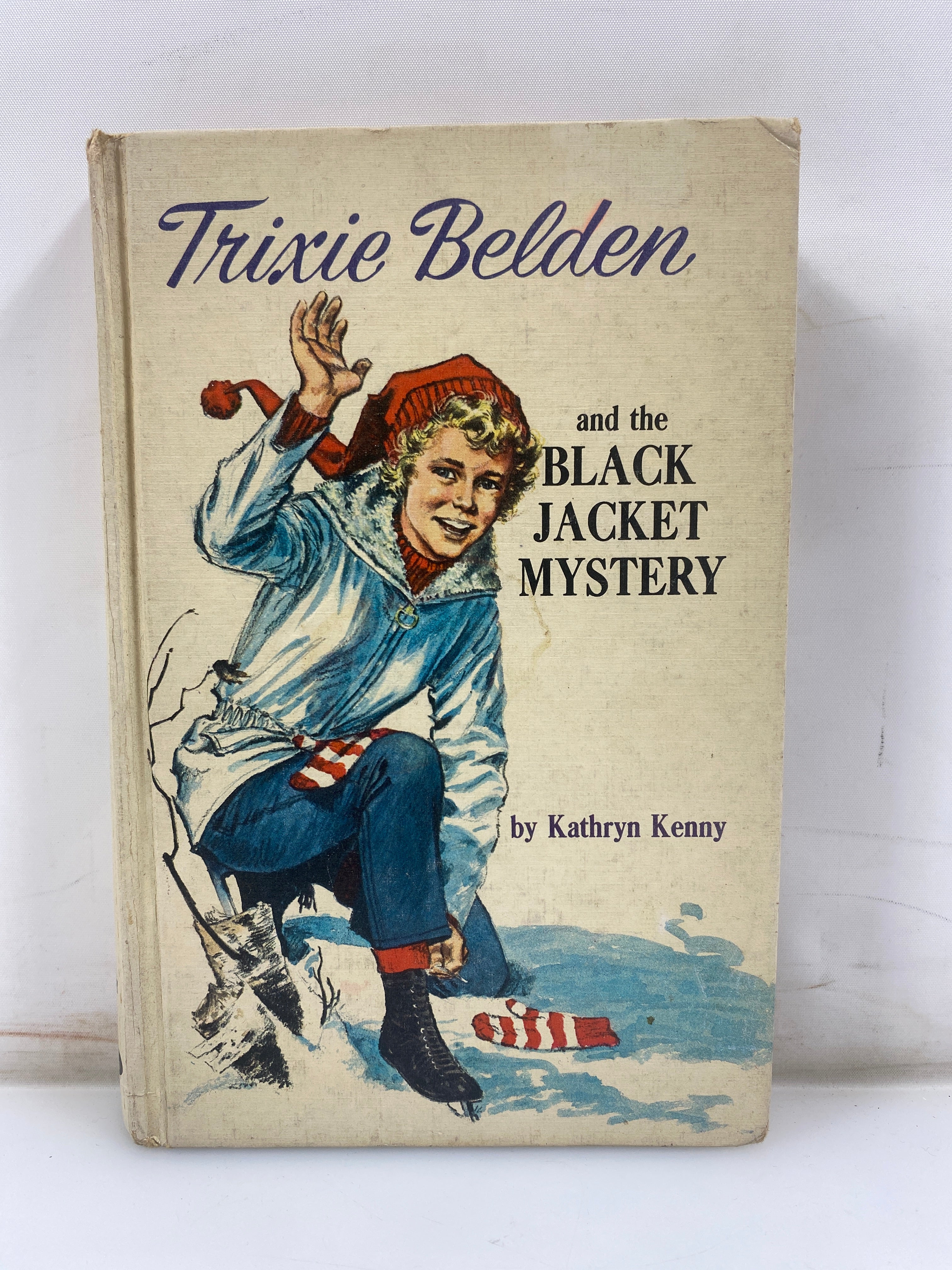 Trixie Belden and the Black Jacket Mystery by Kenny 1961 HC