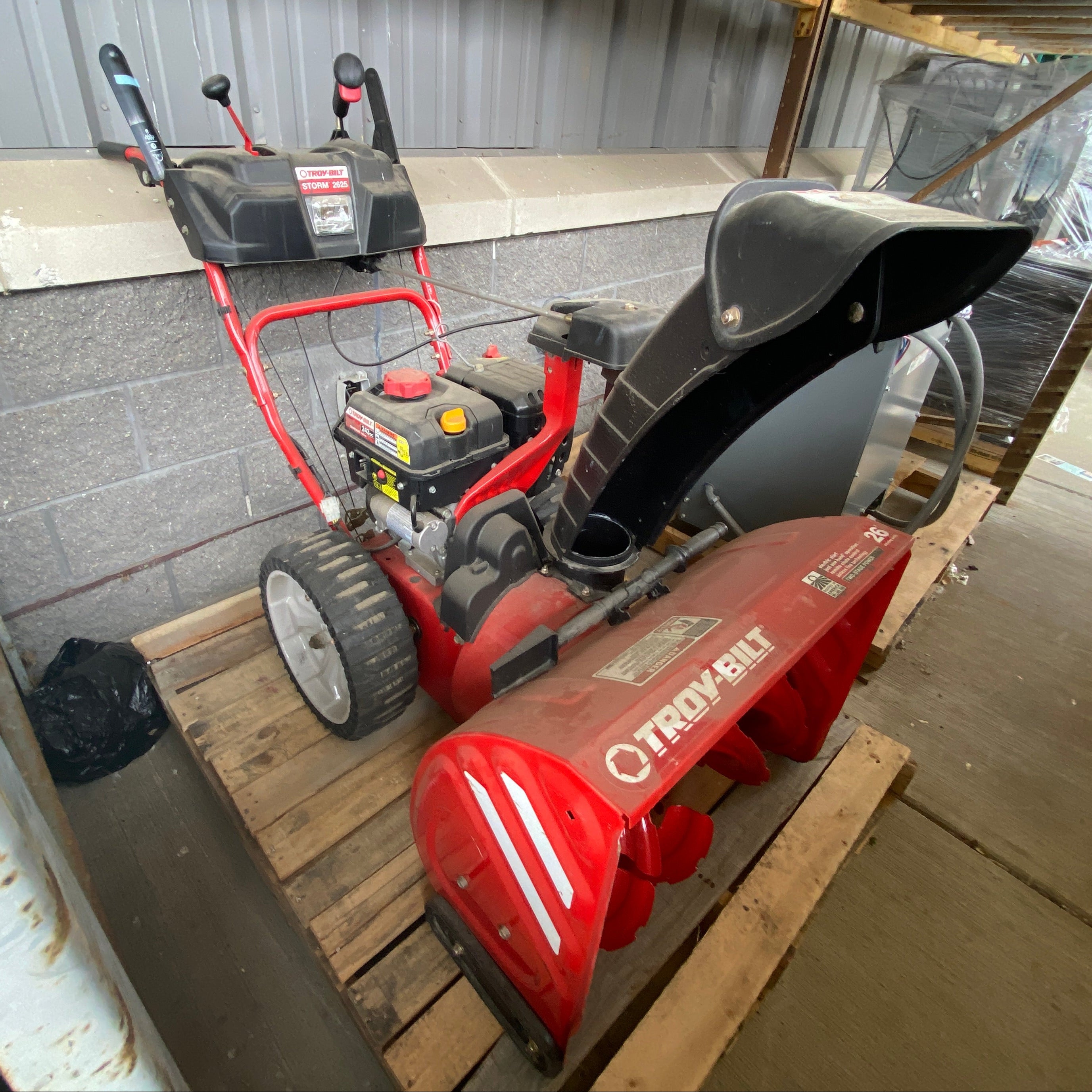 Troy-Bilt Storm 2625 Red Snow Blower