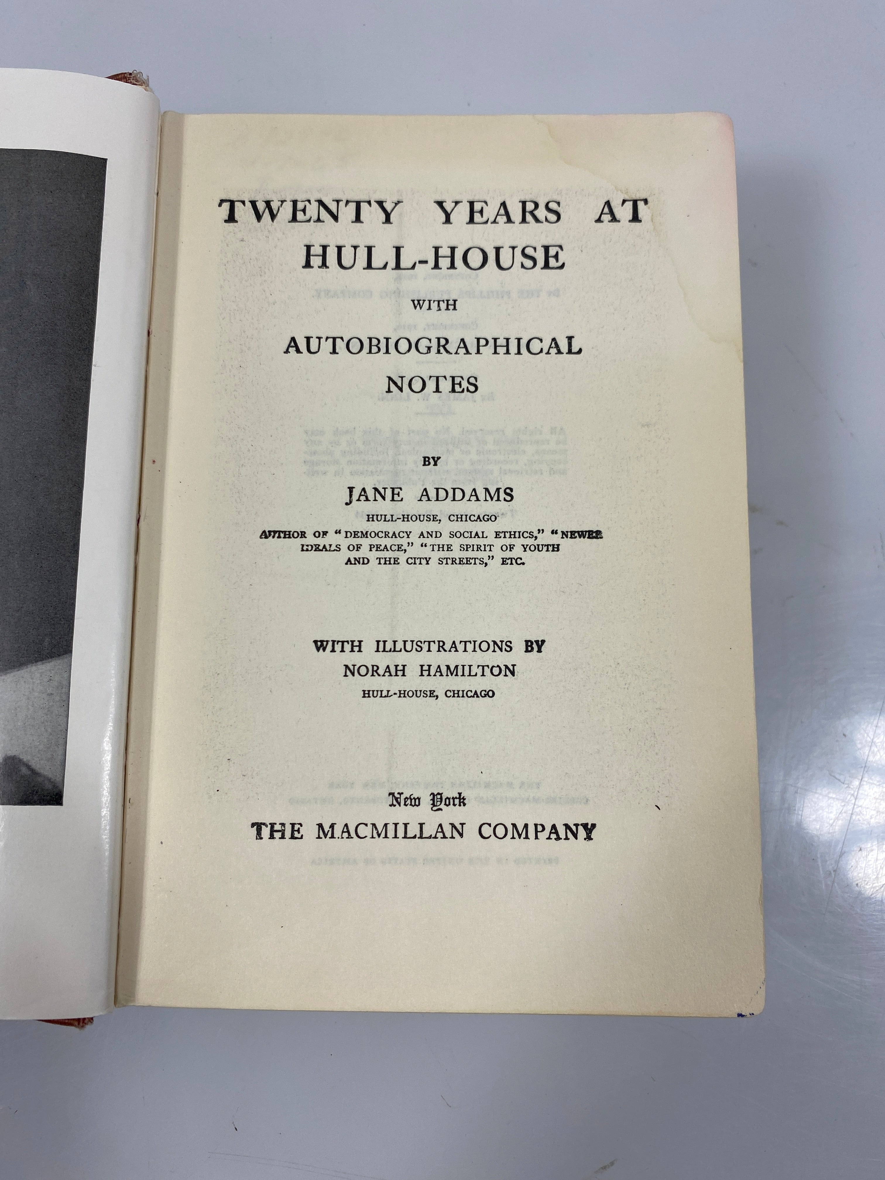 Twenty Years at Hull-House by Jane Addams 1964 22nd Print Ex-library HC