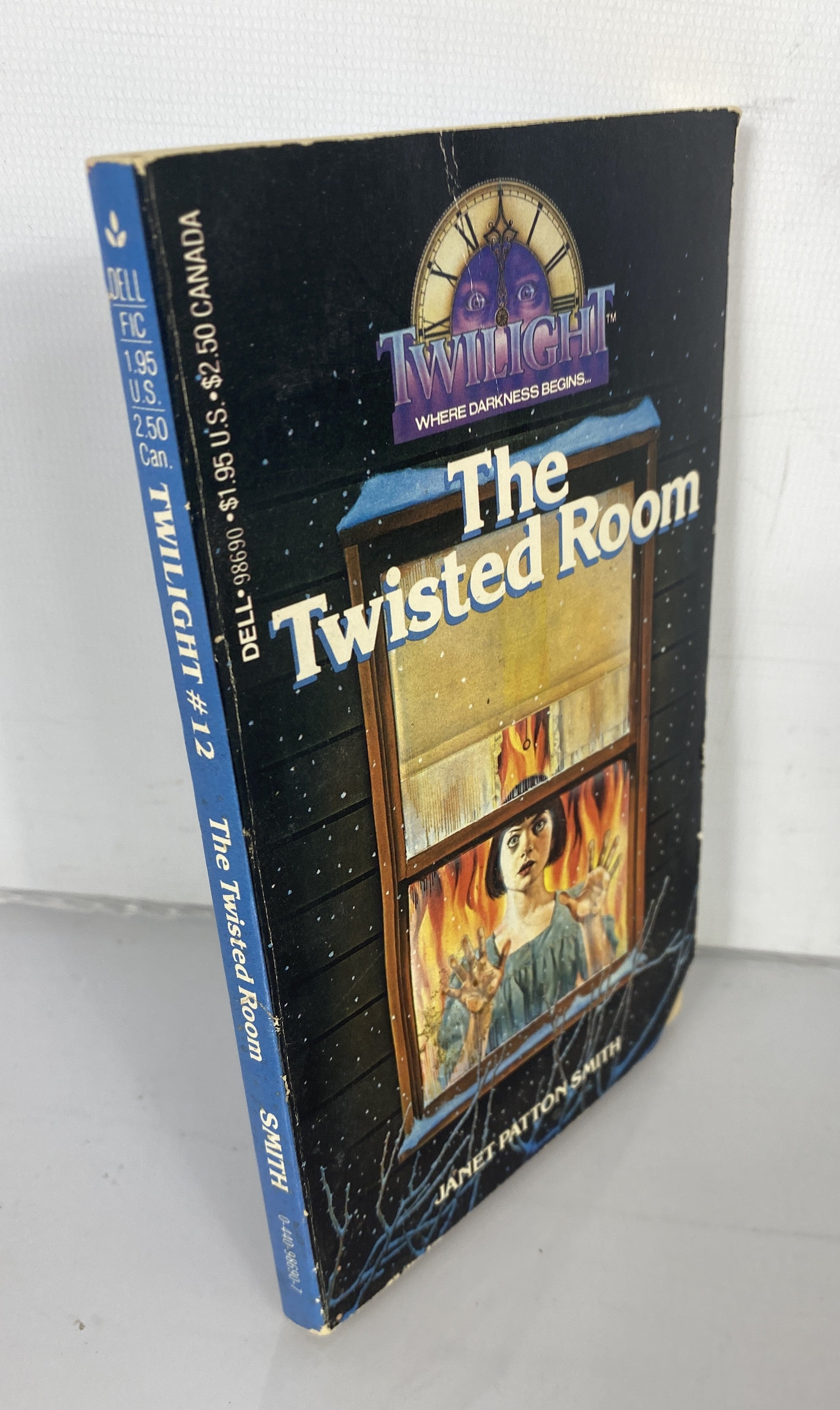 Twilight Series #12 The Twisted Room Janet Patton Smith 1983 First Edition