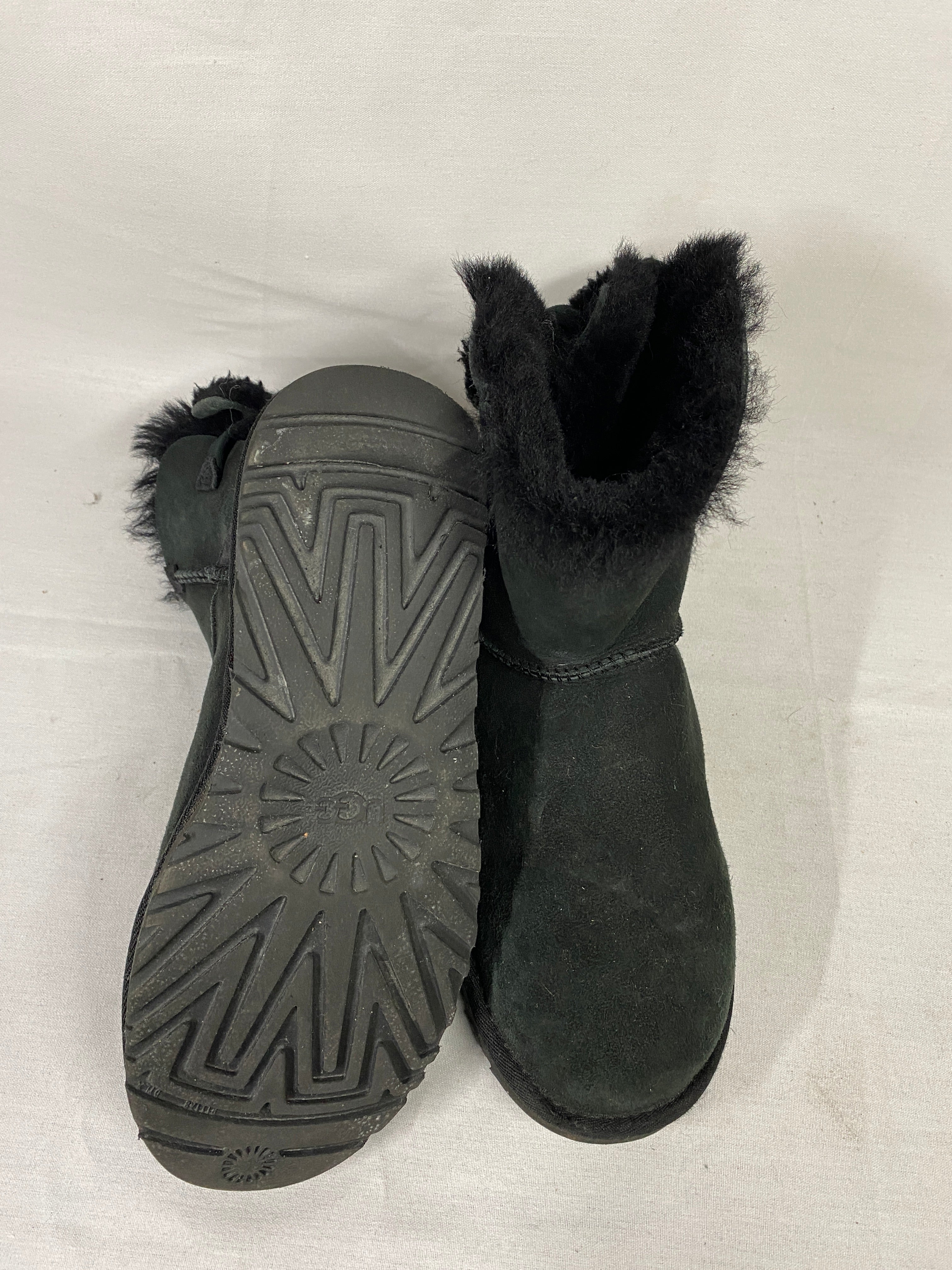 UGG Arielle Button Bow Boots Women's Size 8