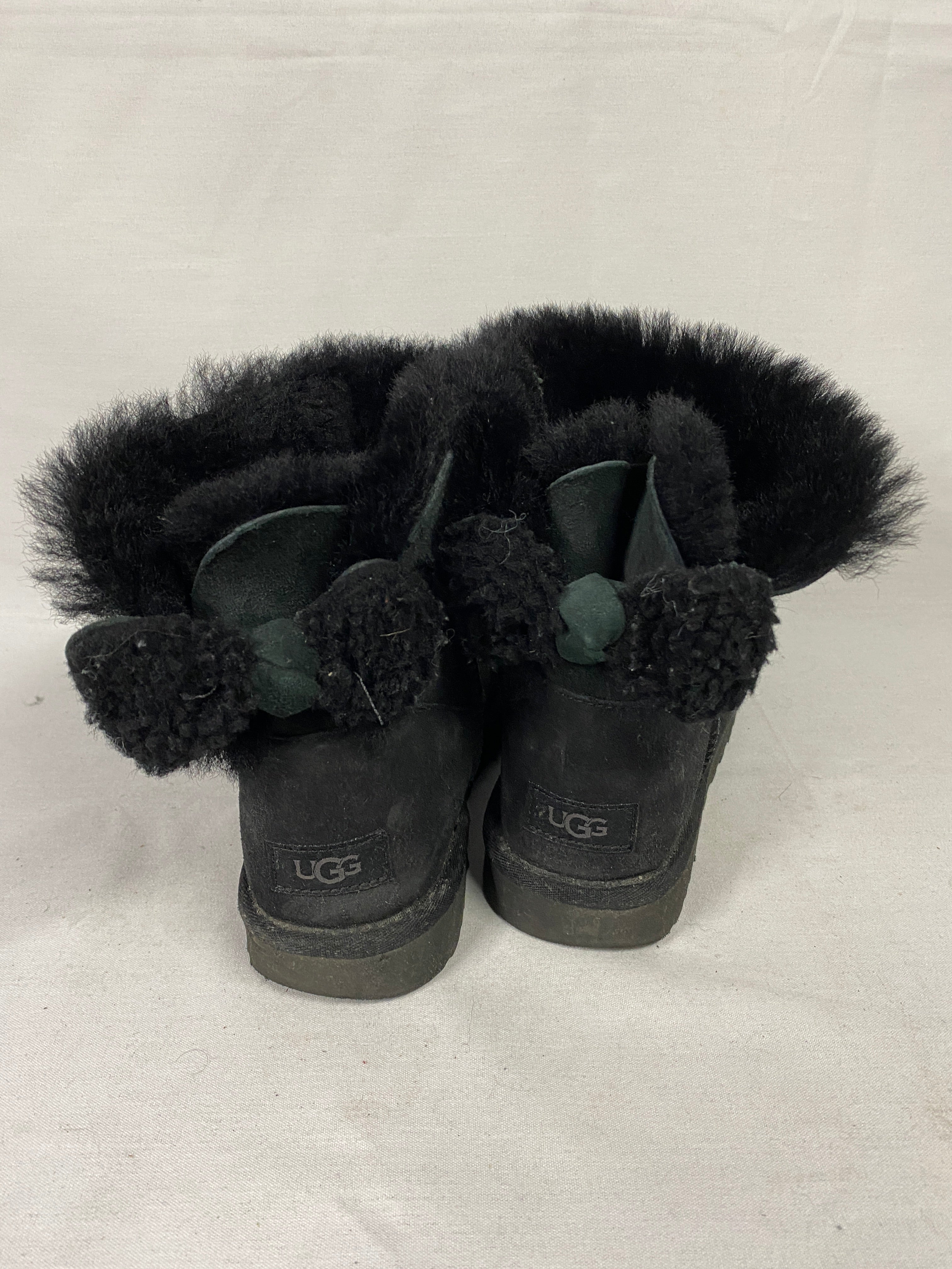 UGG Arielle Button Bow Boots Women's Size 8