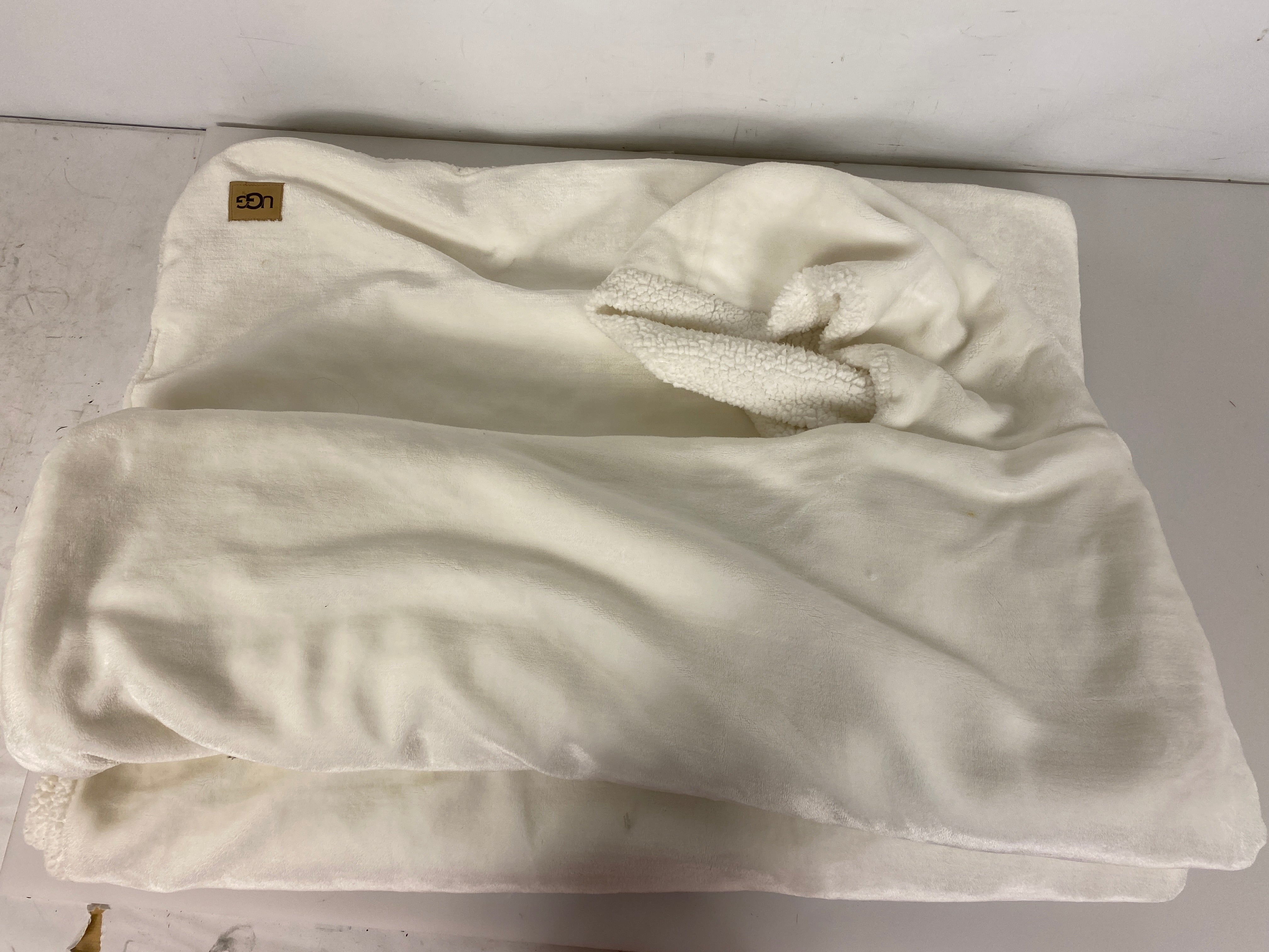 Ugg Hooded Fuzzy White Blanket