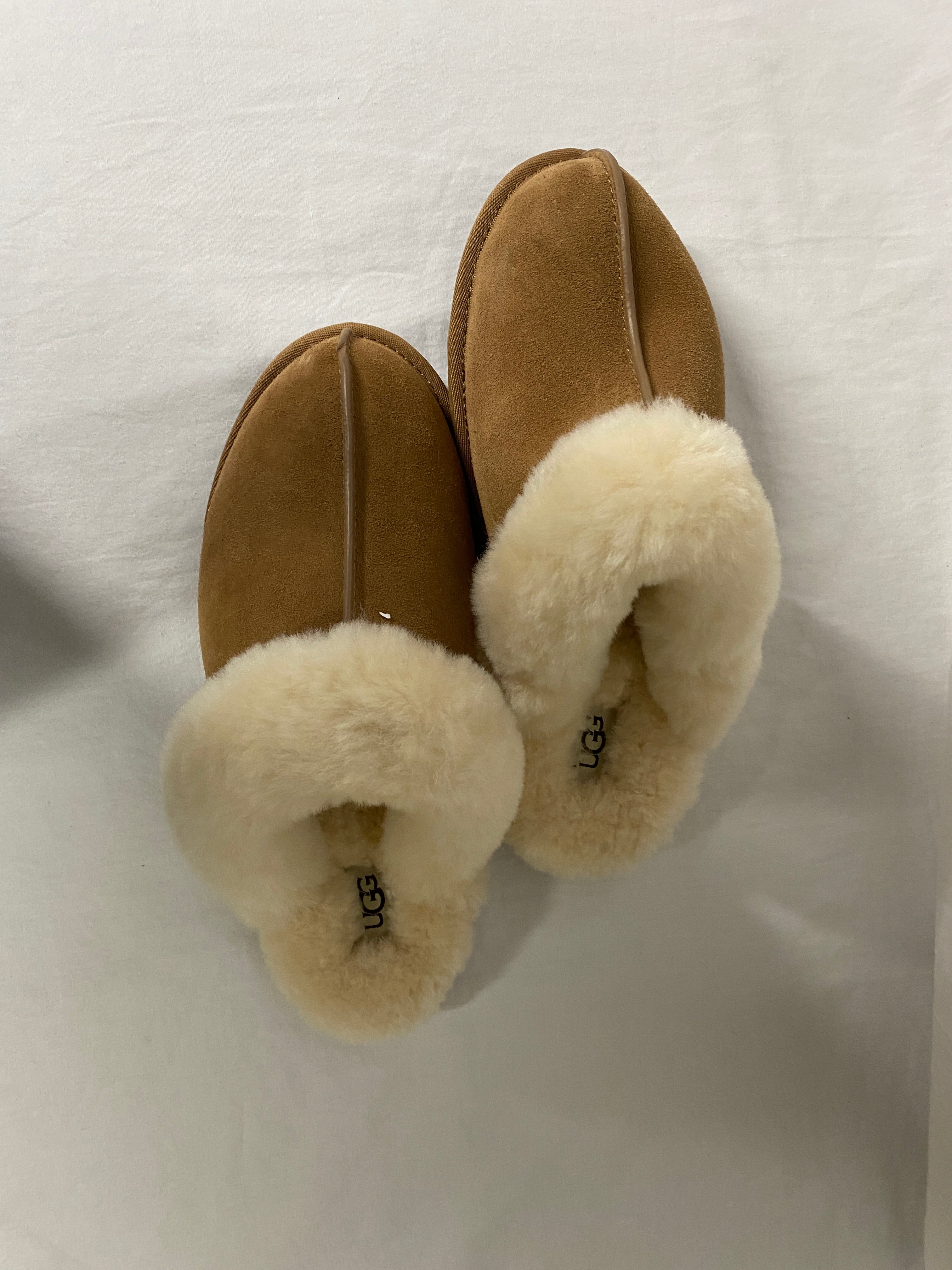 UGG Scuffette II Slippers Chestnut Suede with Sheepskin Lining Women's Size 9