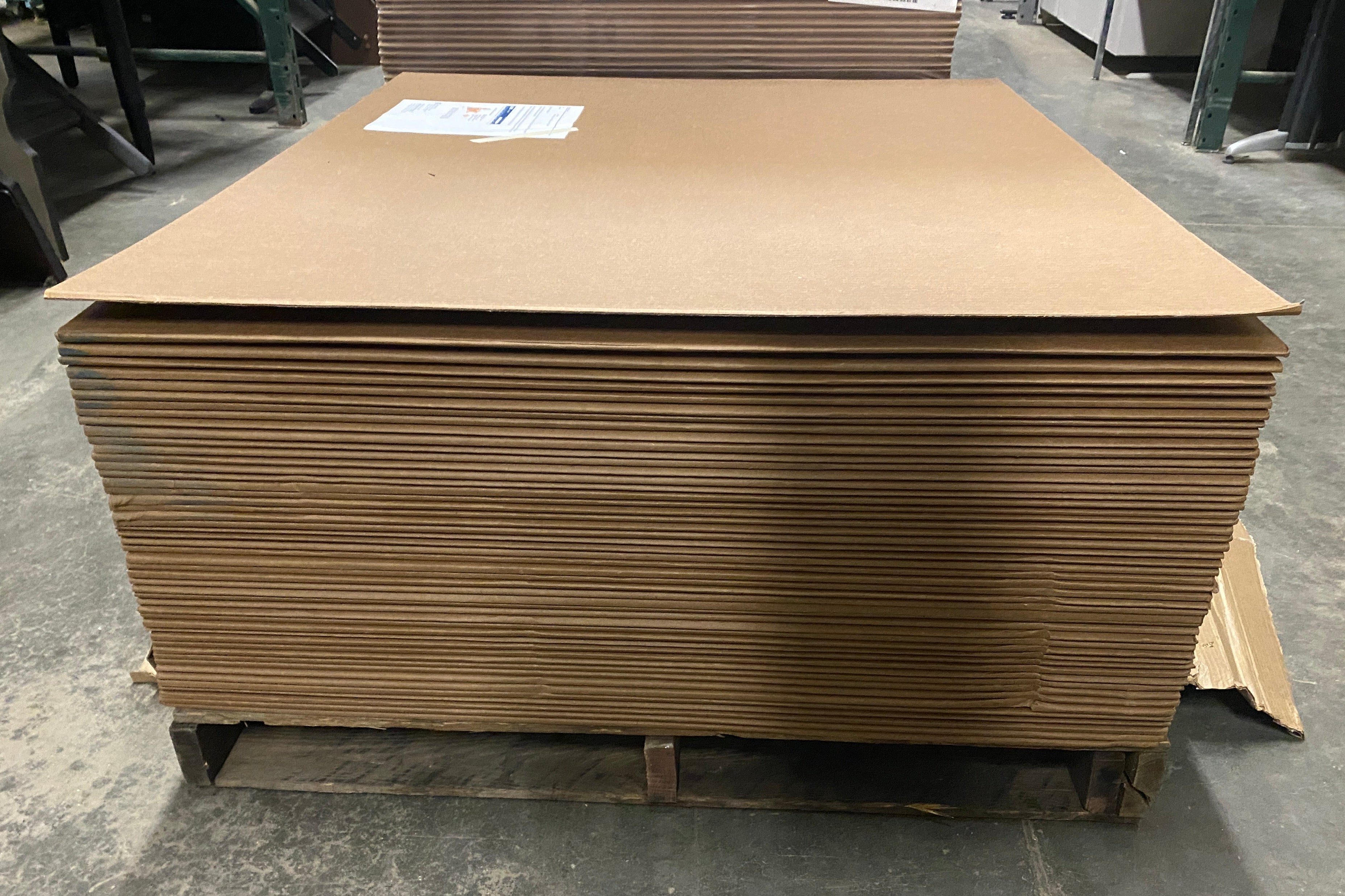 ULine 40" x 48" 200 lb. Fanfold Corrugated Board Half-Stack