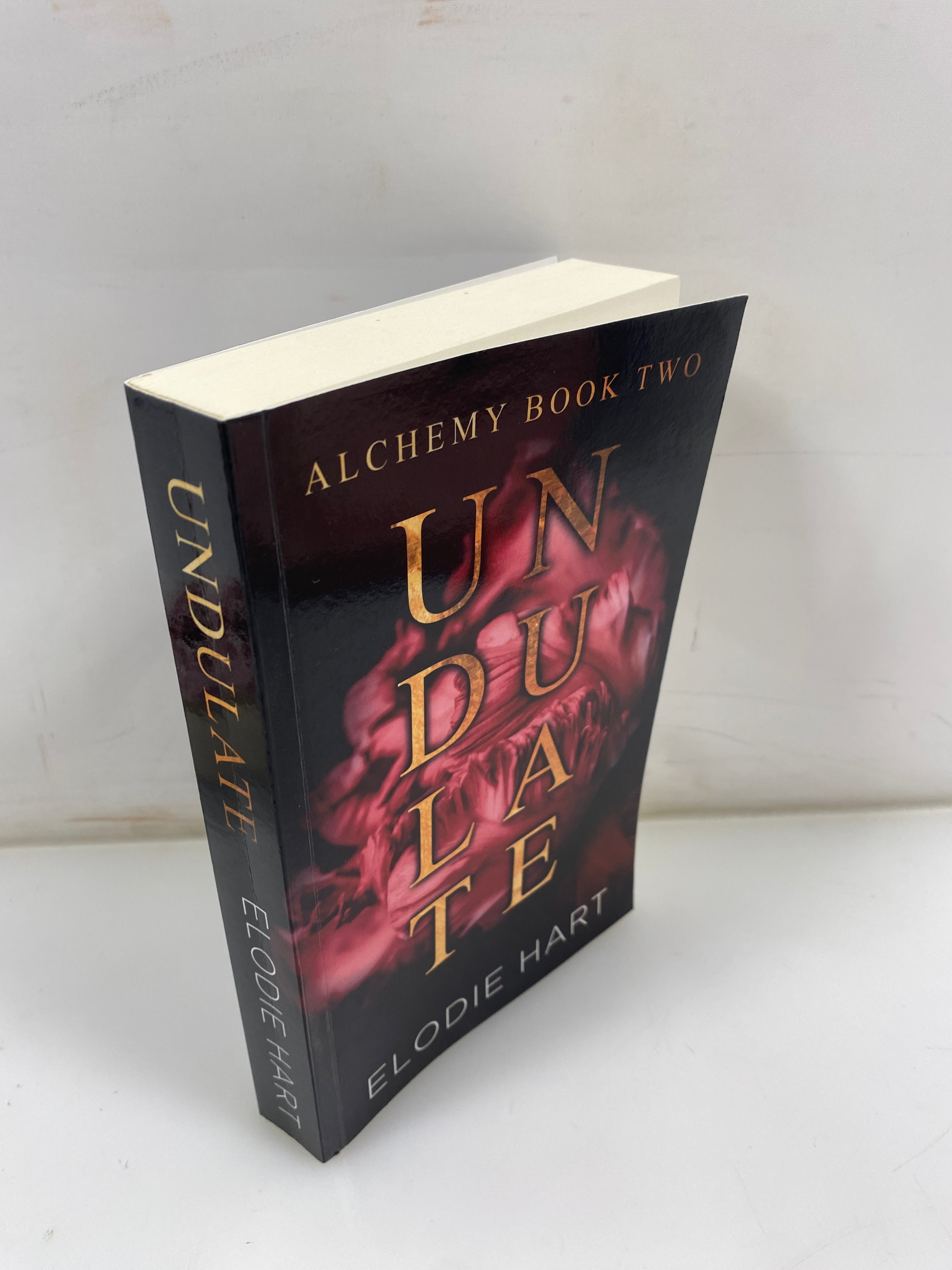 Undulate Alchemy Book 2 Elodie Hart *Signed*