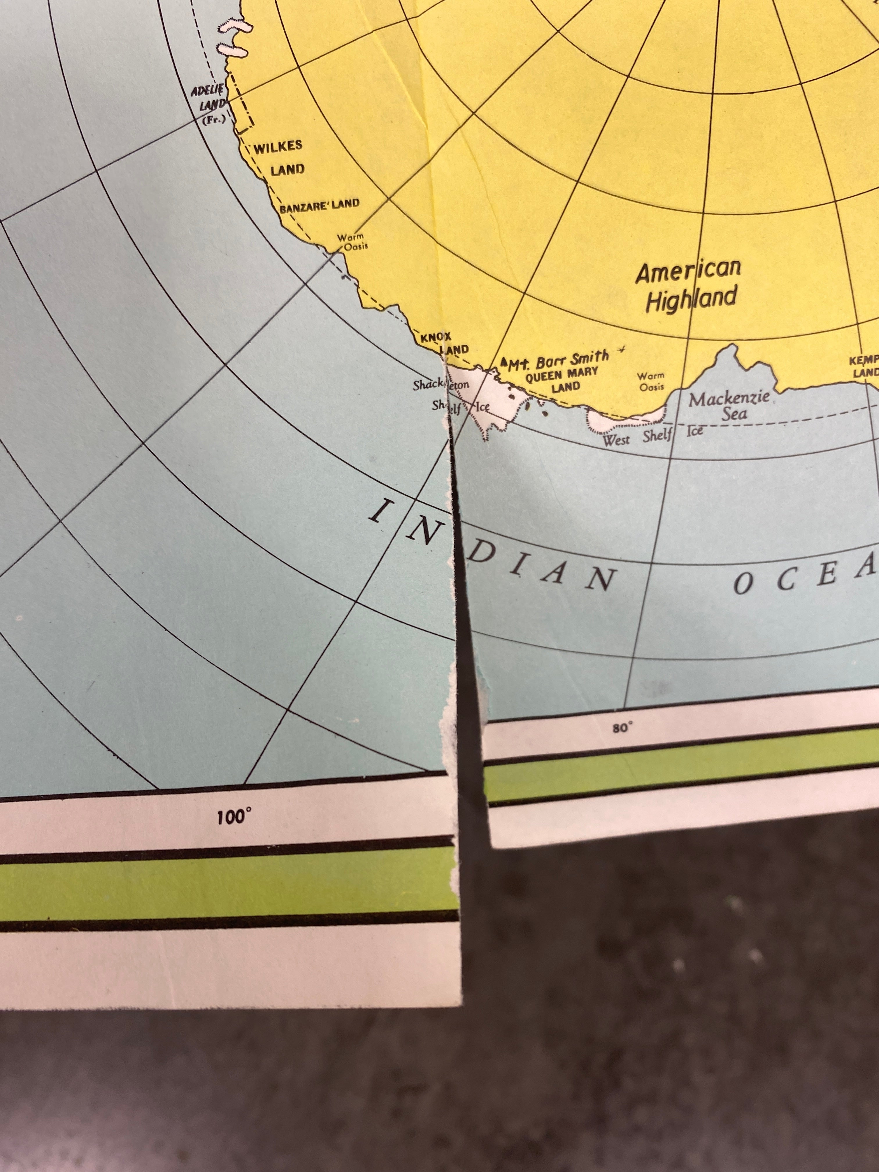 Universal Map of the World Book Enterprises Inc