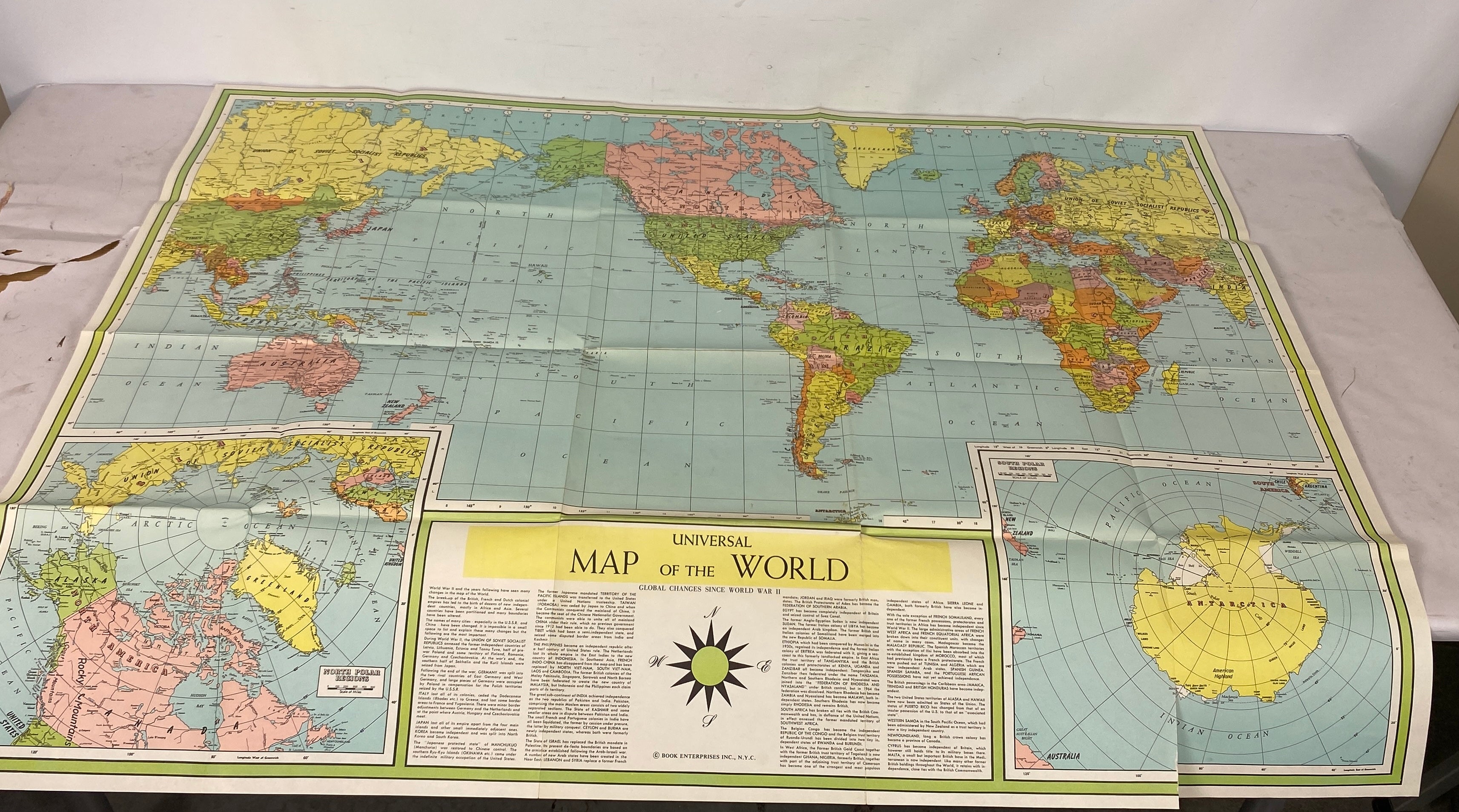 Universal Map of the World Book Enterprises Inc