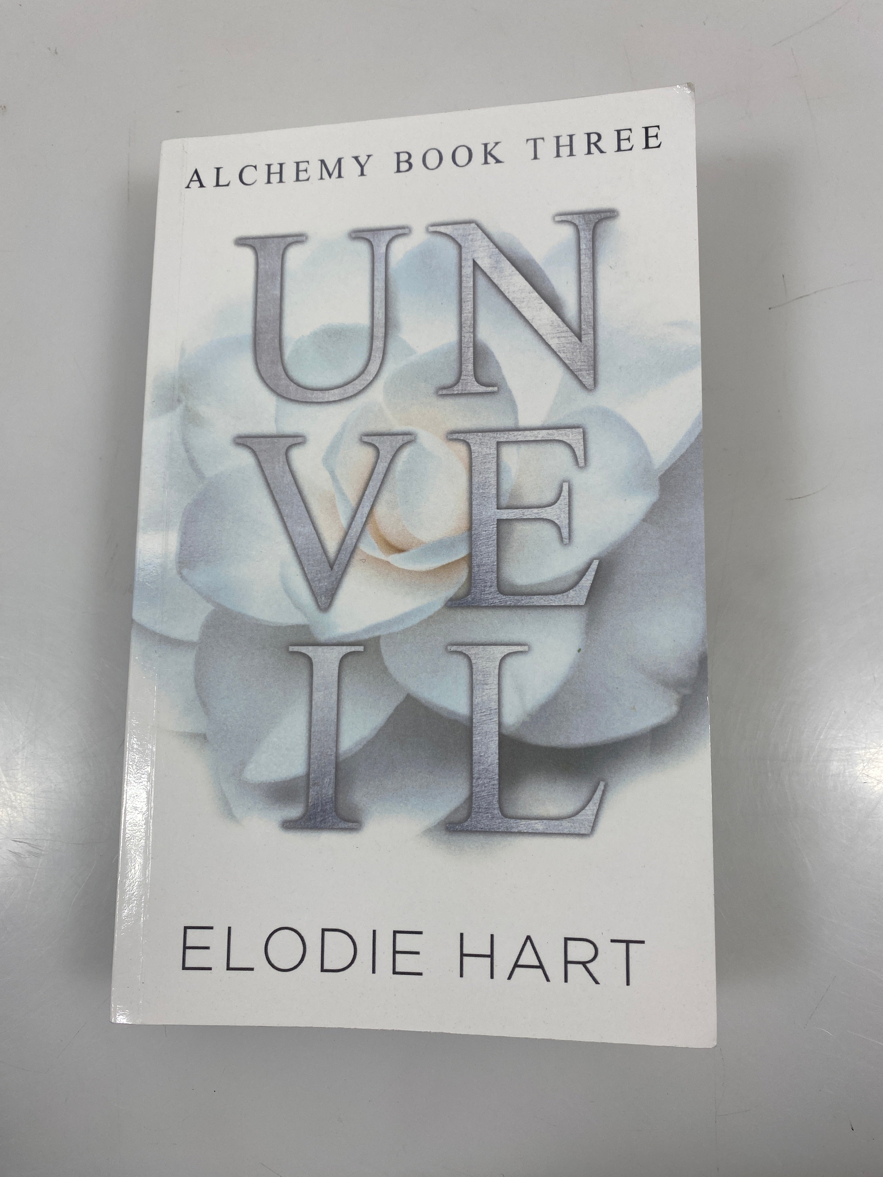 Unveil Alchemy Book 3 Elodie Hart *Signed*