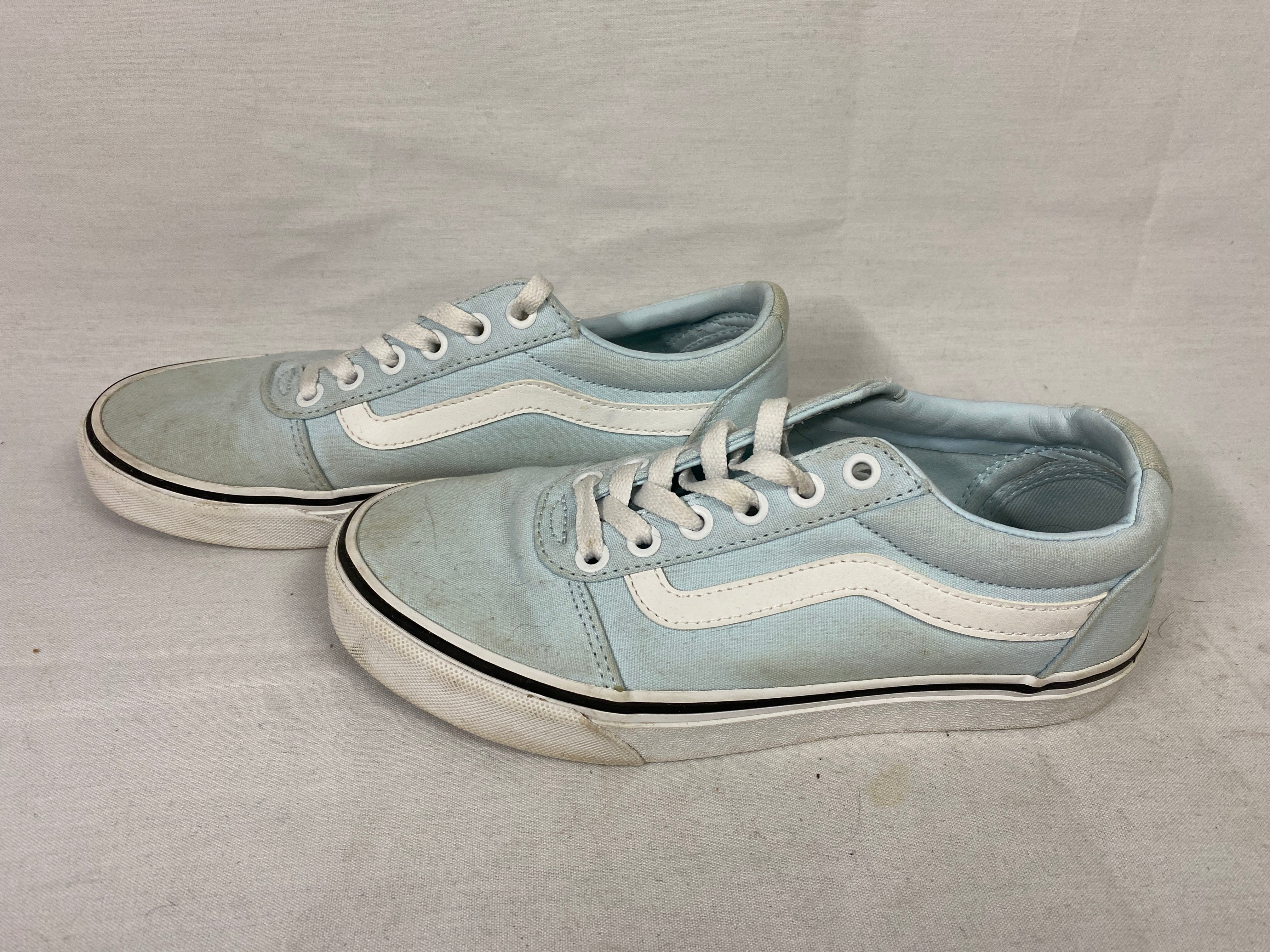 Vans Old Skool Light Blue and White Low-Top Sneakers Women's Size 7