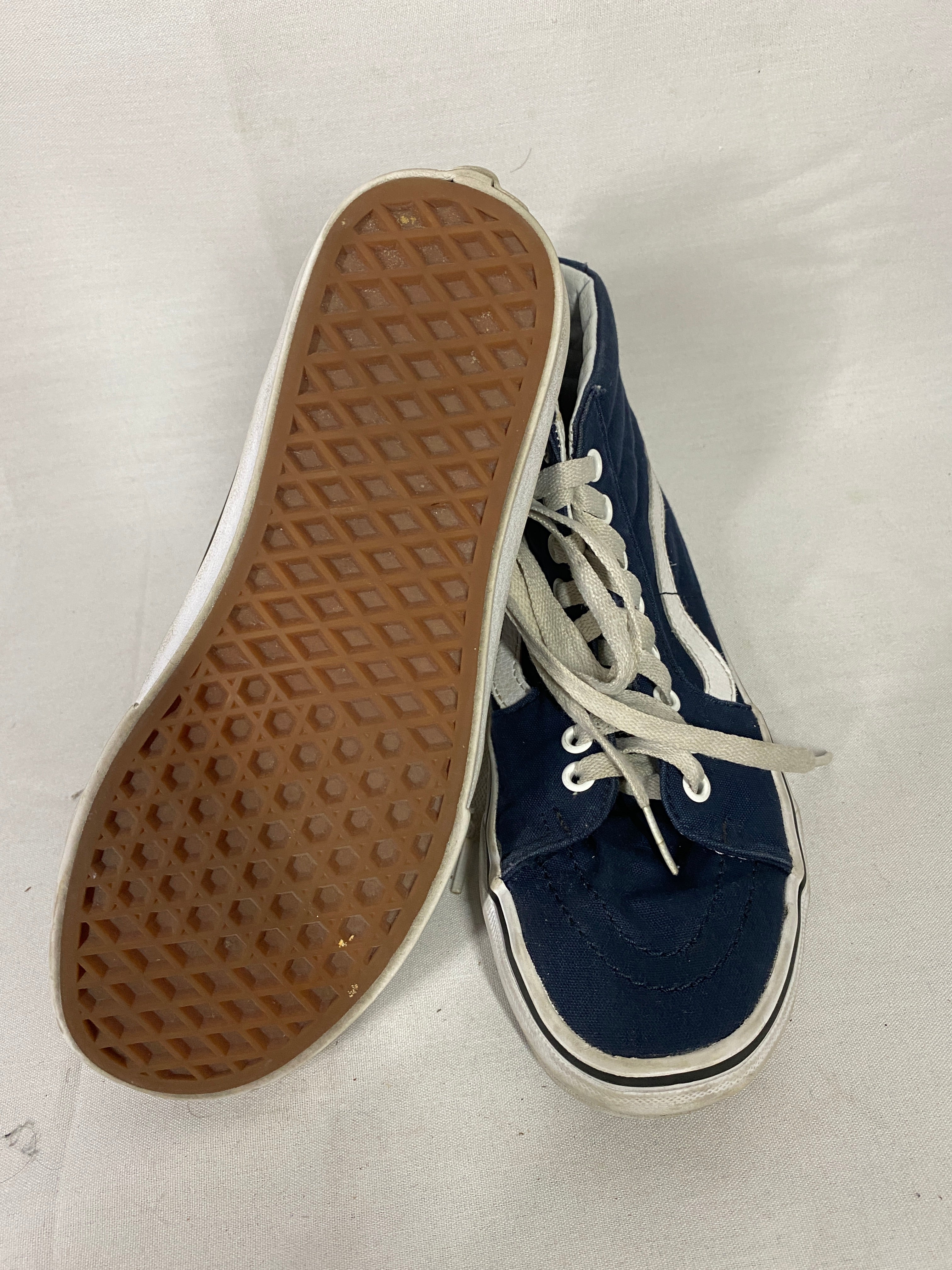 Vans Sk8-Hi Sneakers in Navy Blue Men's Size 6/Women's Size 7.5