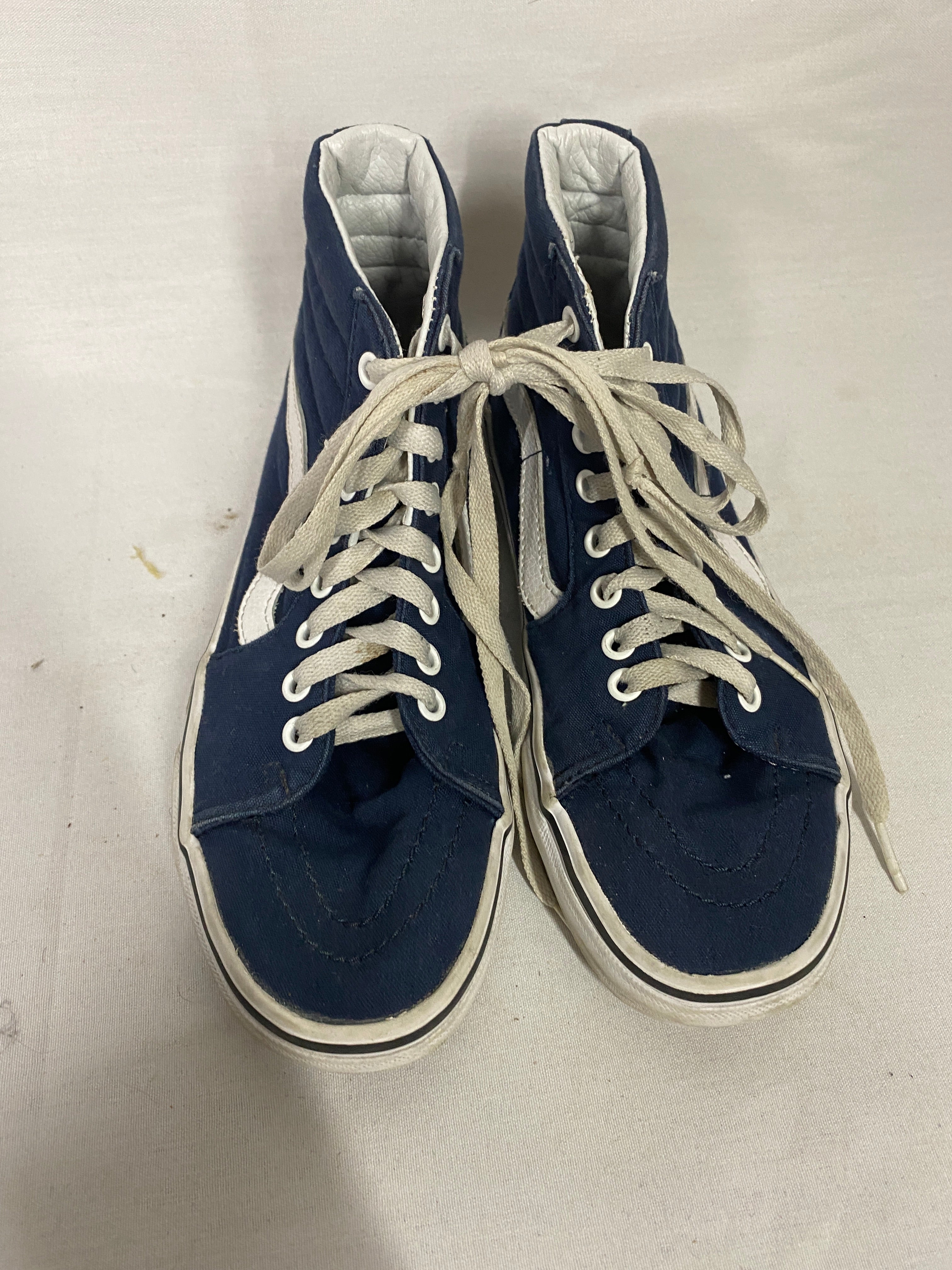 Vans Sk8-Hi Sneakers in Navy Blue Men's Size 6/Women's Size 7.5