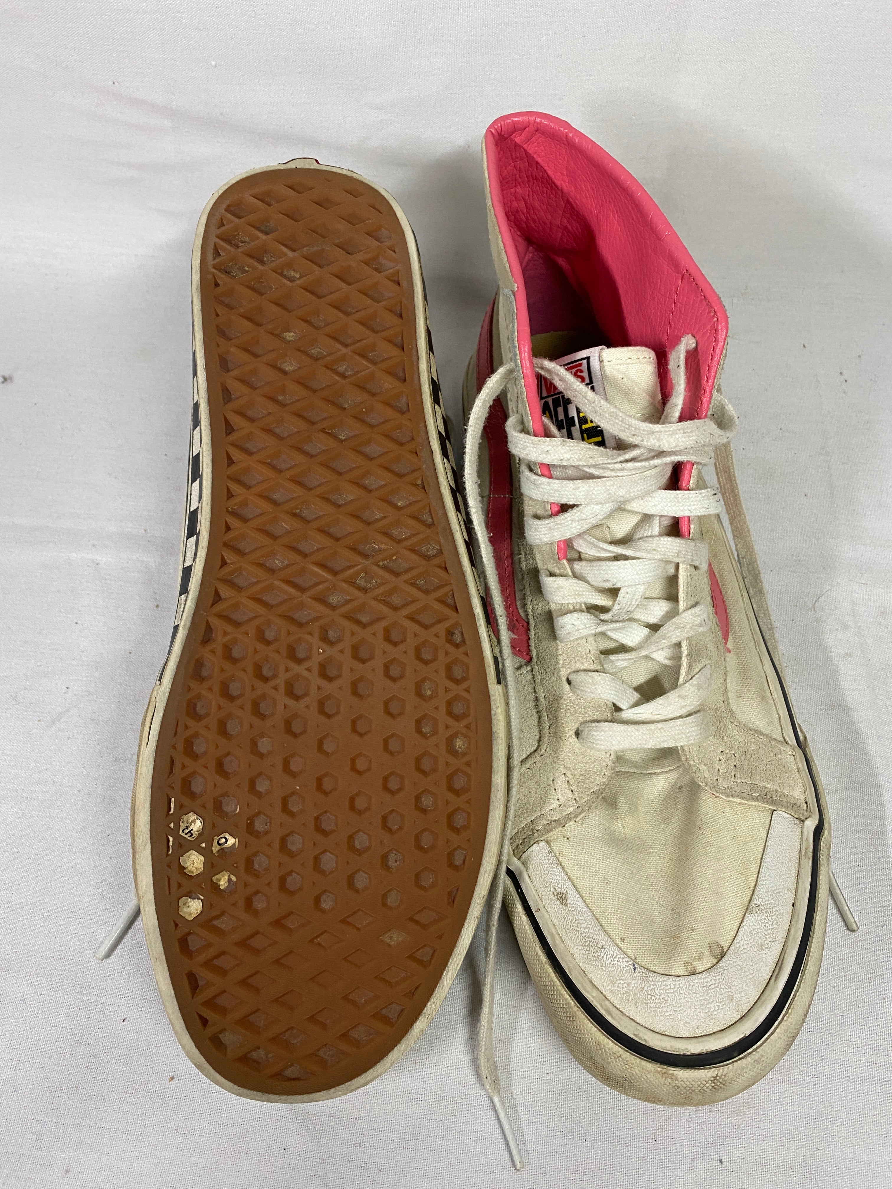 Vans x T&C Surf Designs Hawai'i White and Pink Vintage High-top Sneakers Men's 10.5/Women's 12