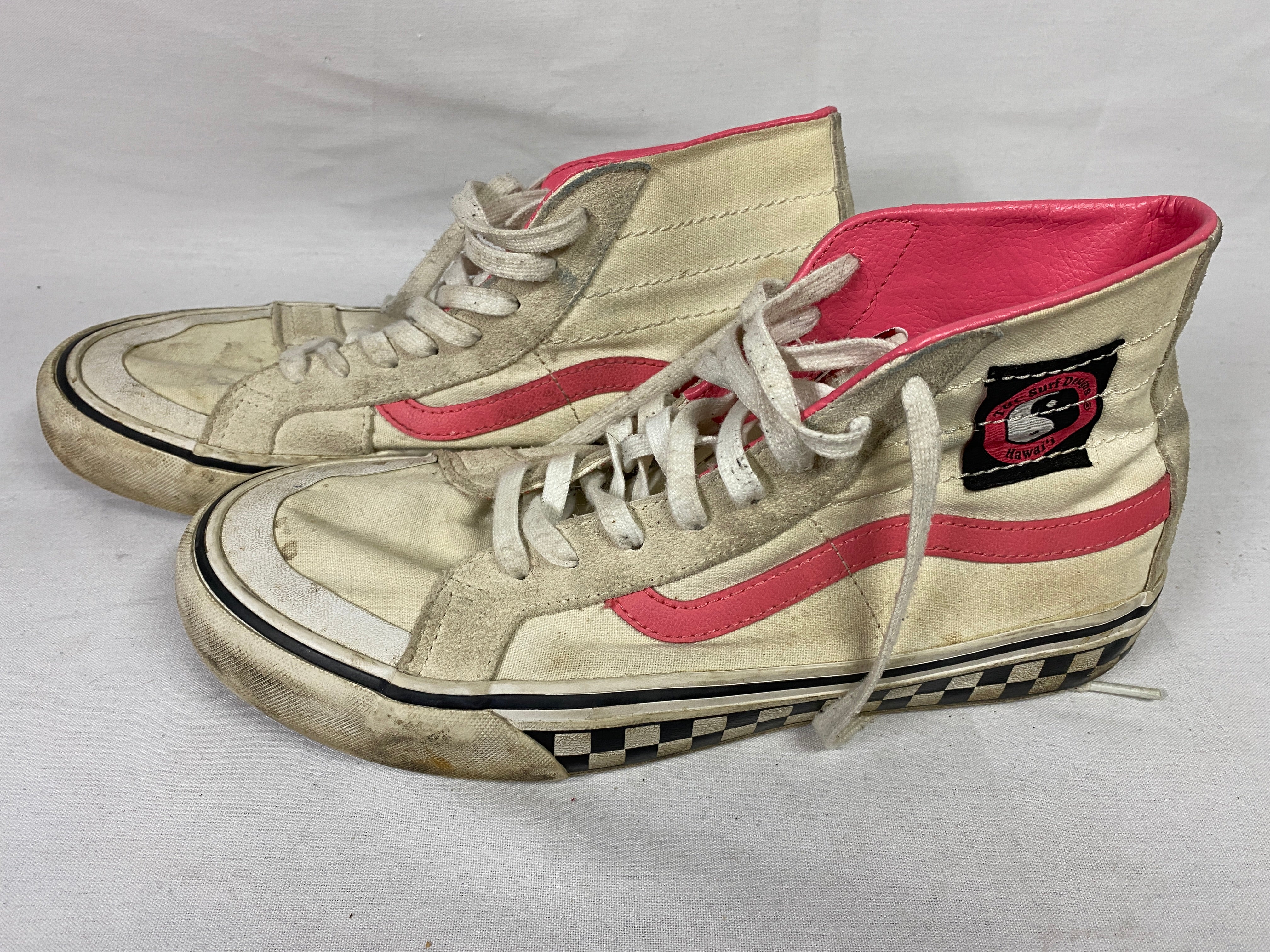 Vans x T&C Surf Designs Hawai'i White and Pink Vintage High-top Sneakers Men's 10.5/Women's 12