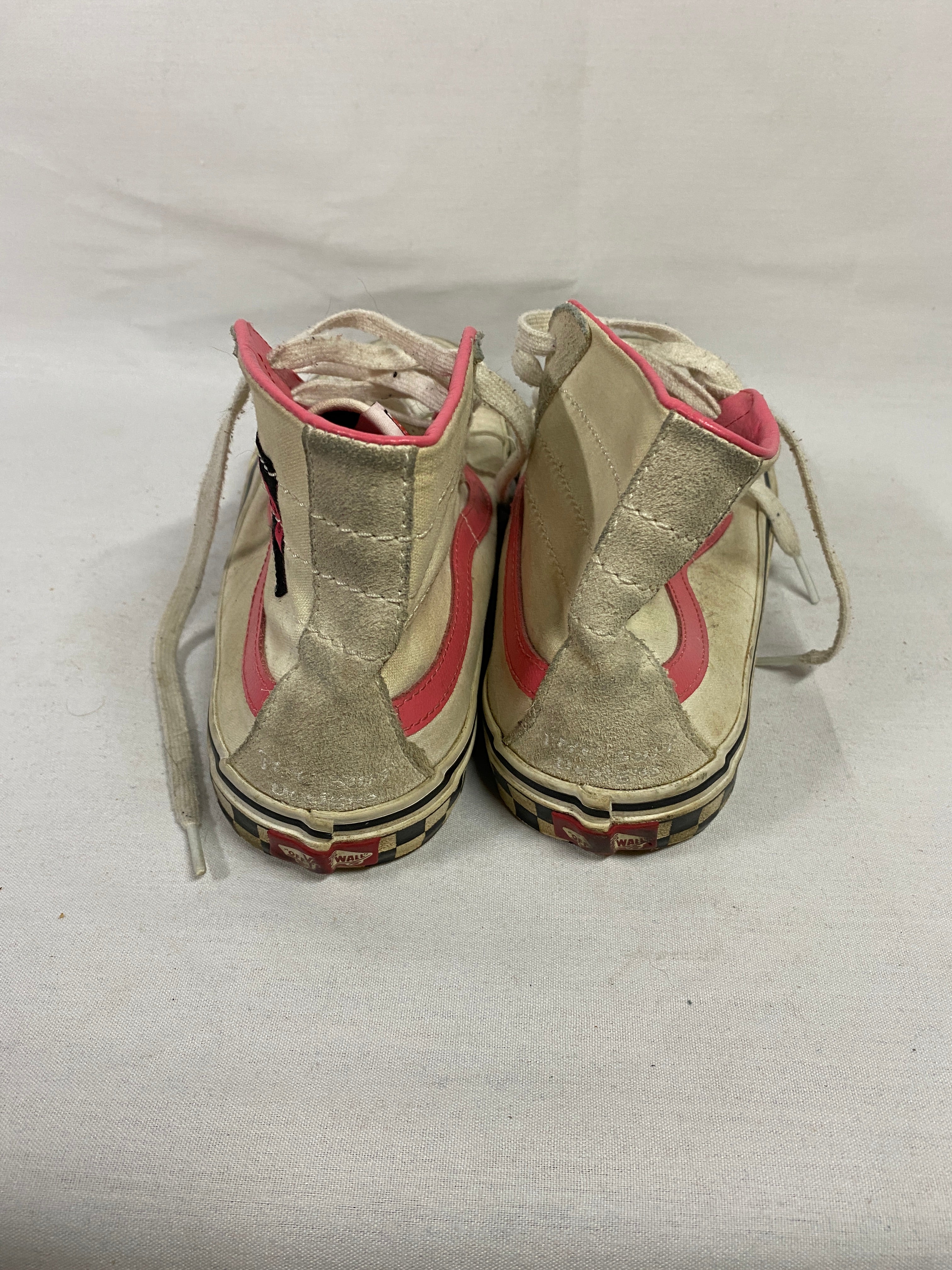 Vans x T&C Surf Designs Hawai'i White and Pink Vintage High-top Sneakers Men's 10.5/Women's 12