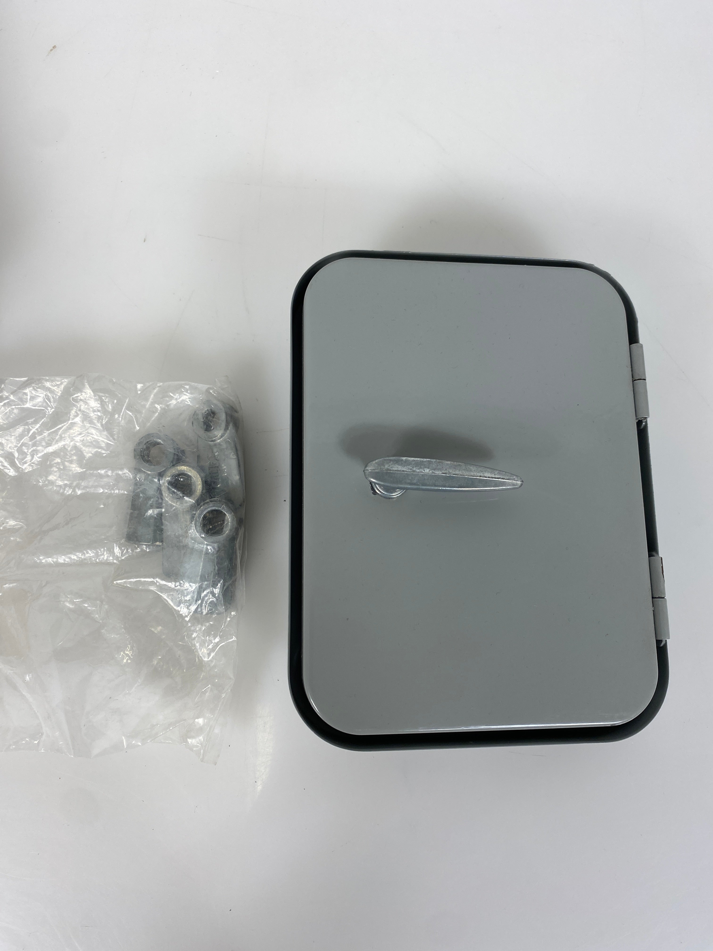 Ventlok Door Access Panel 6" x 8"