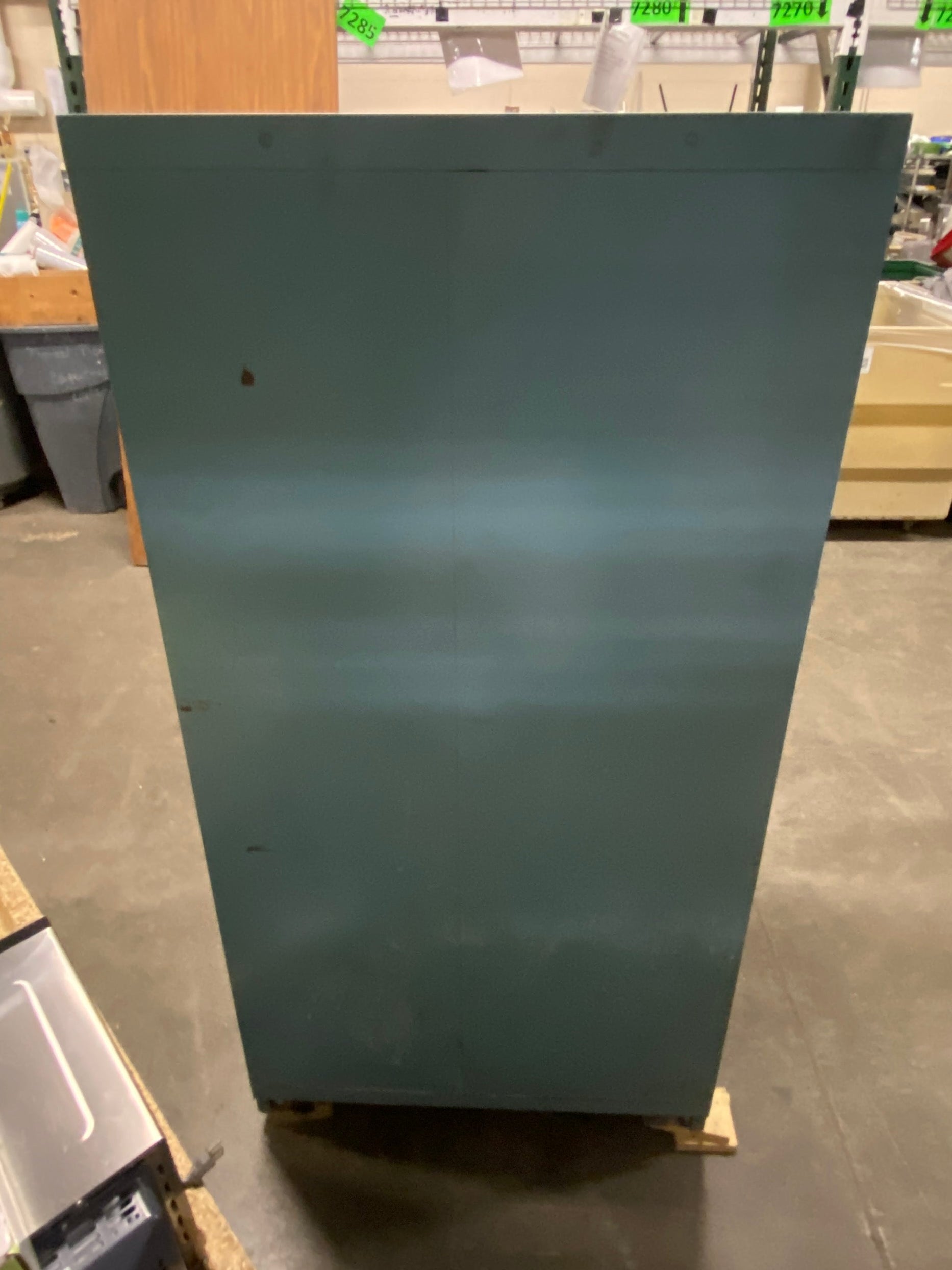 Vidmar Tooling Cabinet for CNC Milling Machine w/ Parts