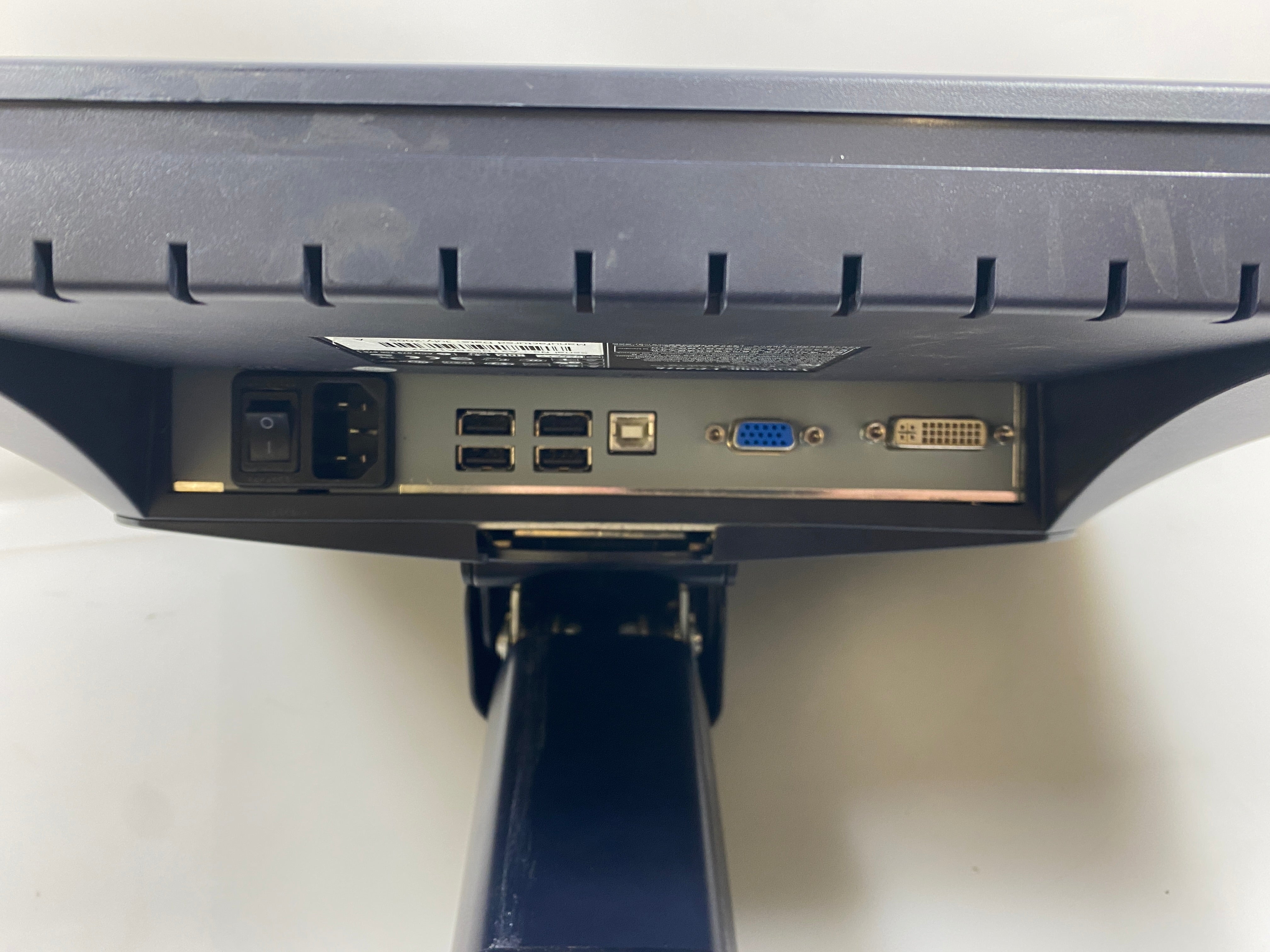 ViewSonic VP201B LCD 20'' Monitor