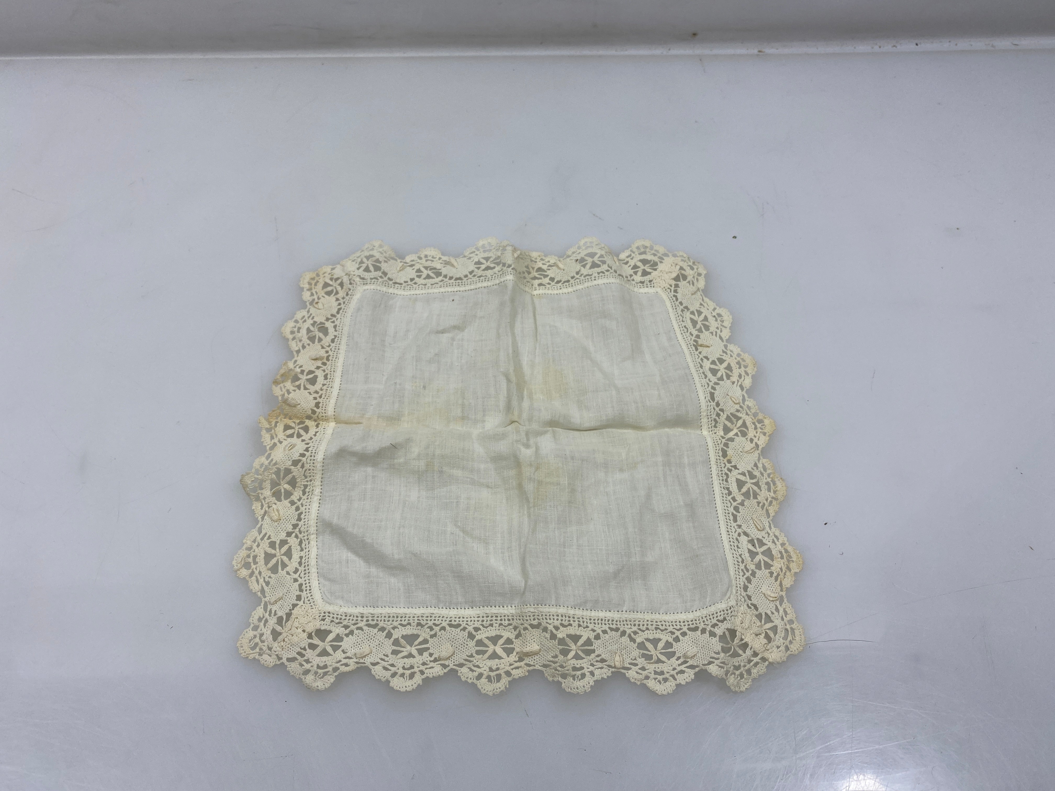Vintage 1900s White Linen Handkerchief with Crocheted Lace Border