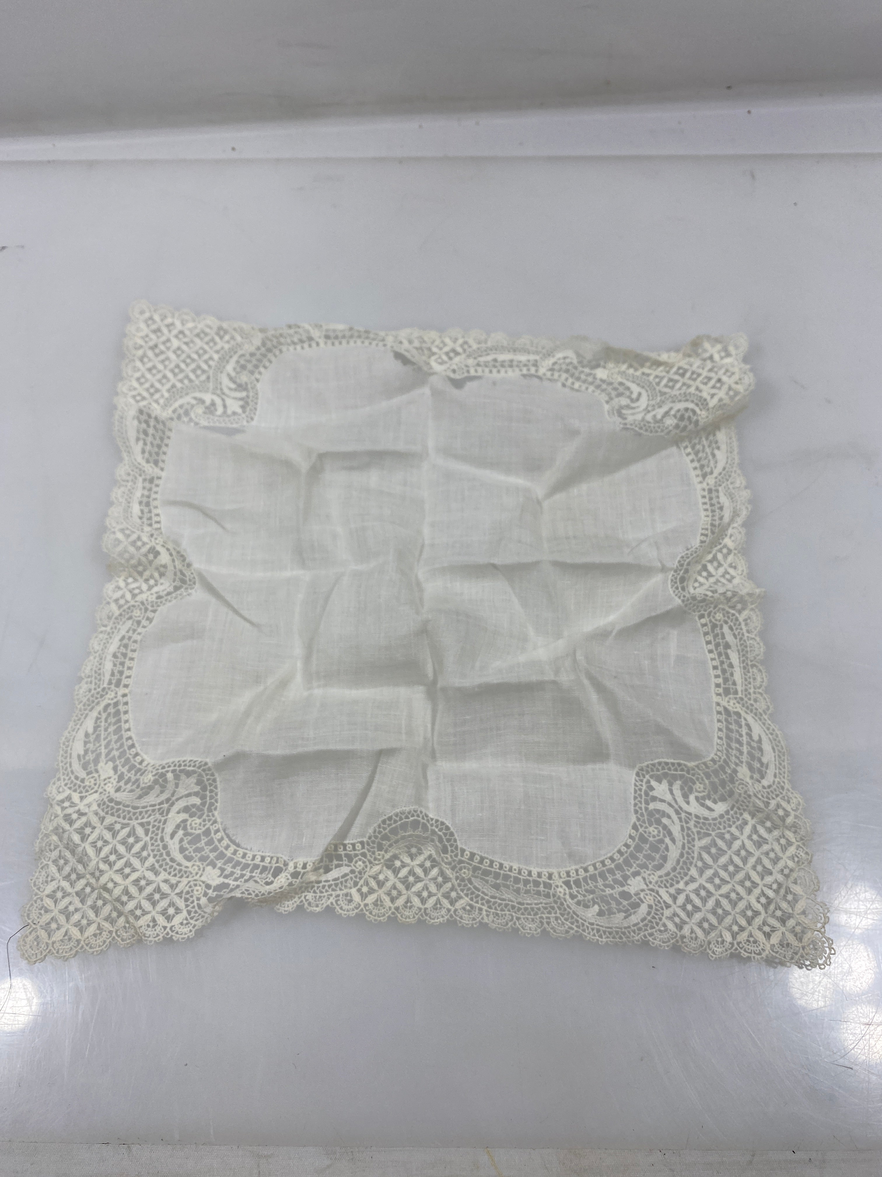 Vintage 1900s White Linen Handkerchief with Intricate Lace Border