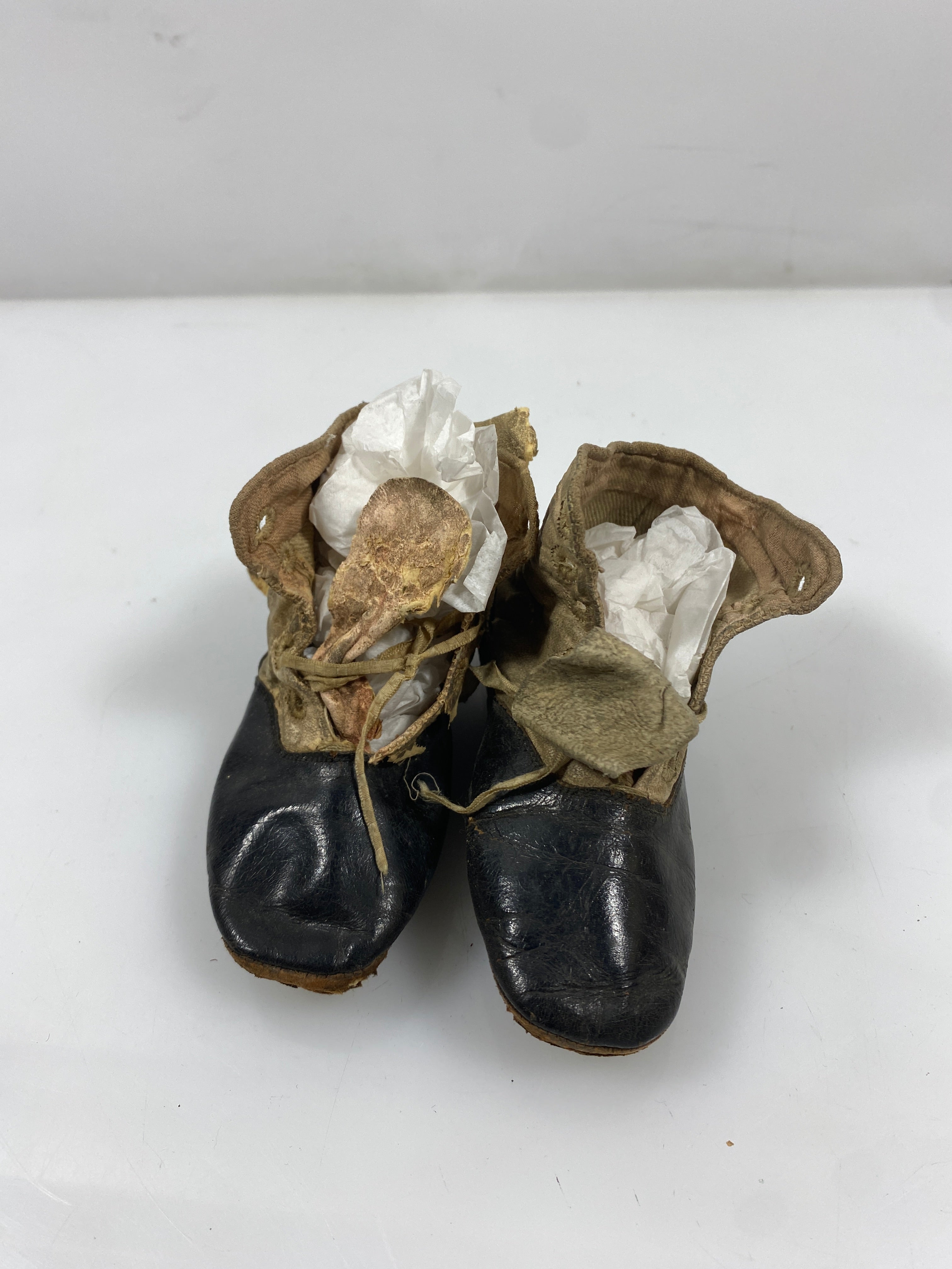 Vintage 1902 Tan and Black Leather Lace-Up Children's Boots
