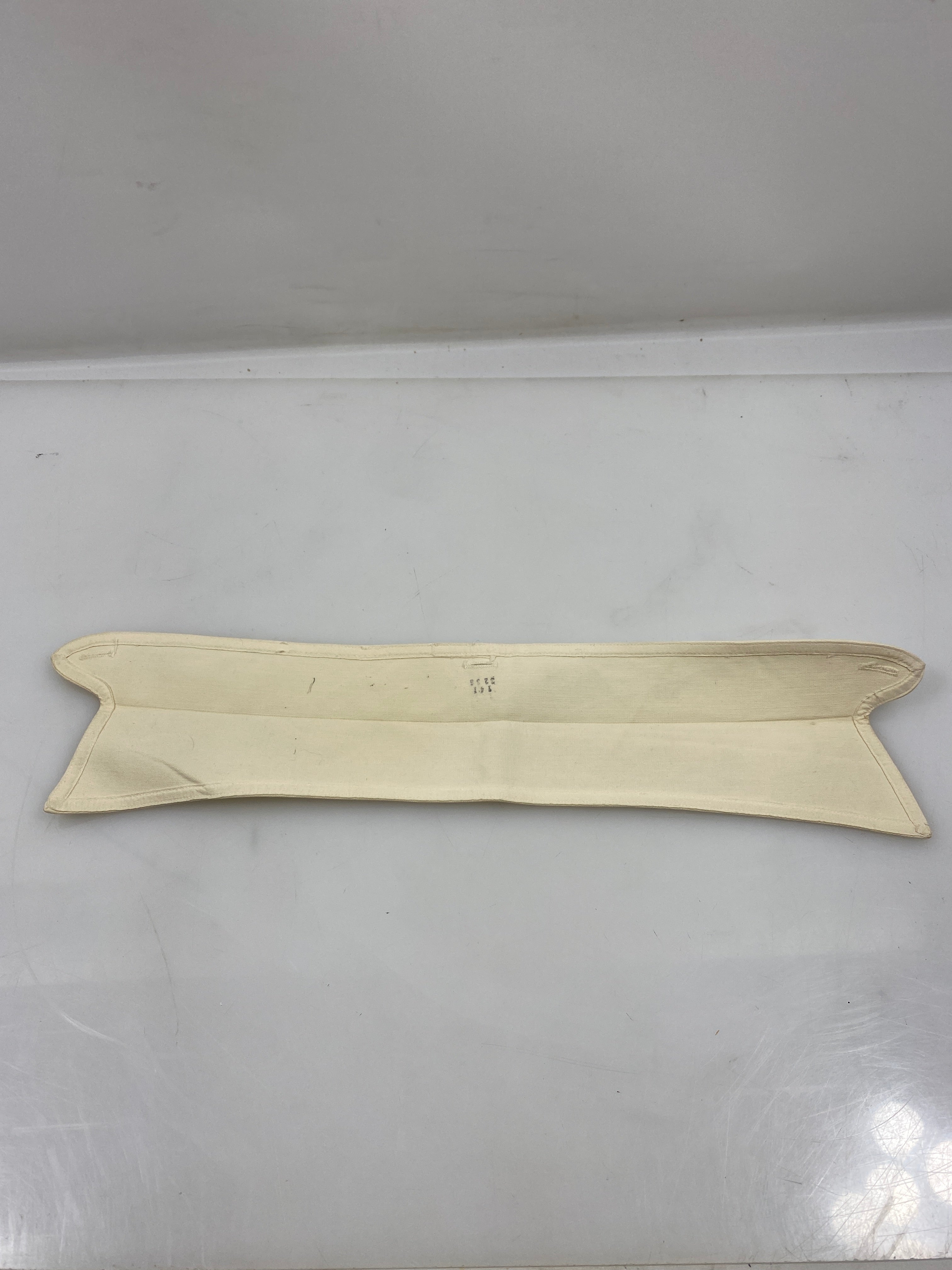 Vintage 1910s "Van Heusen" White Starched Collar Size 14 1/4 (Copy)
