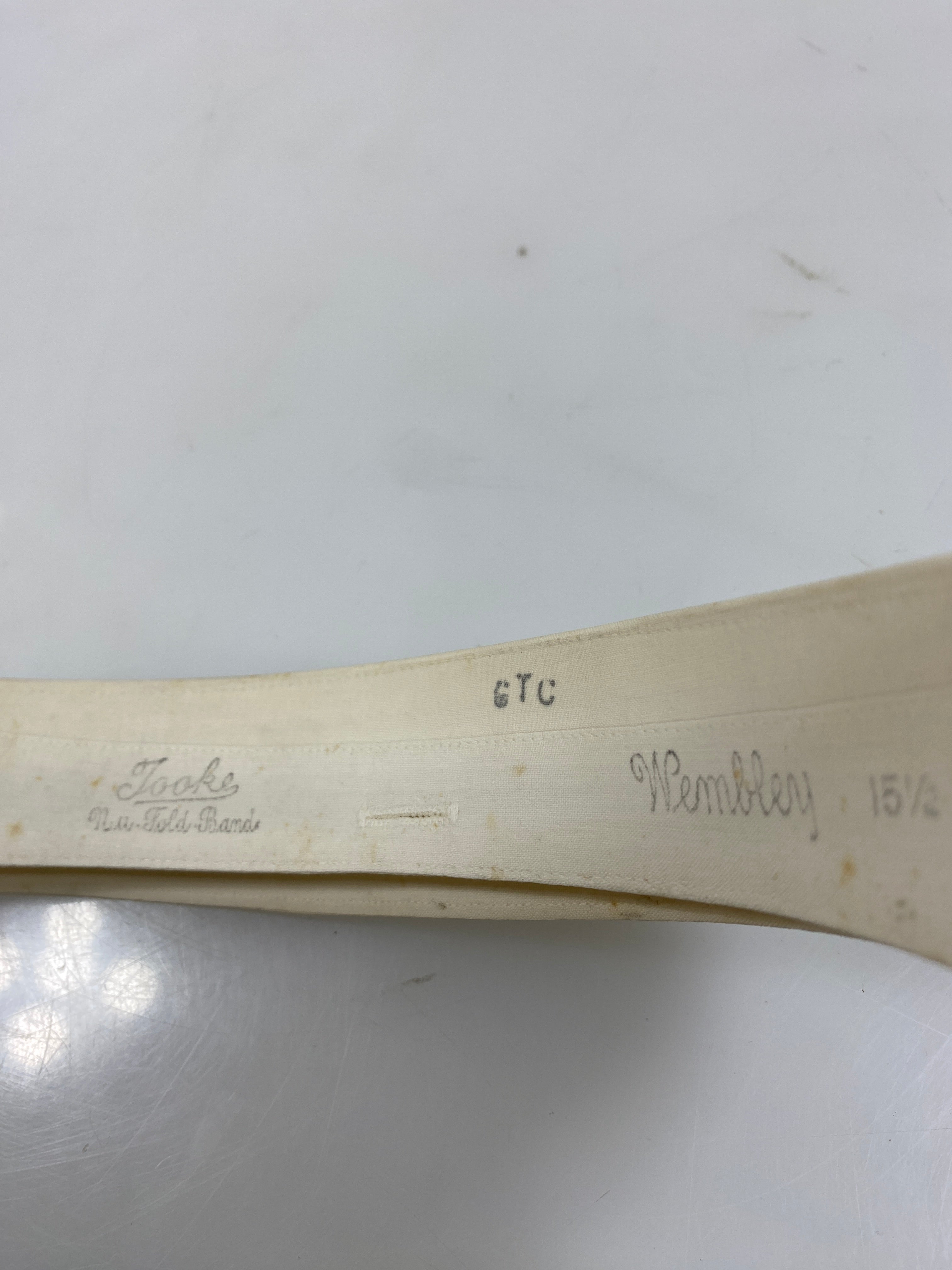 Vintage 1910s "Wembley" White Starched Collars Size15 1/2