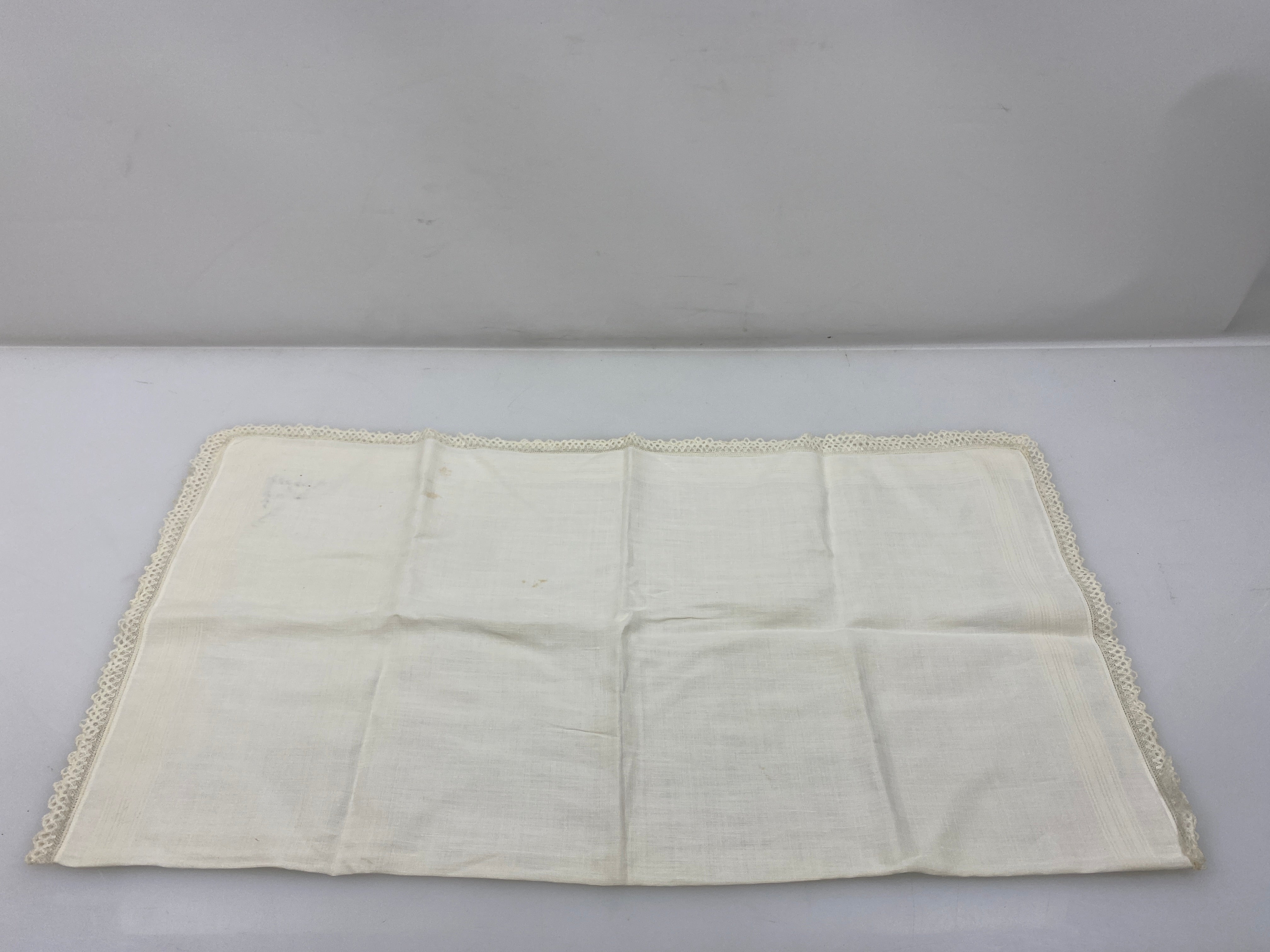 Vintage 1910s White Linen Handkerchief with Eyelet Lace Border