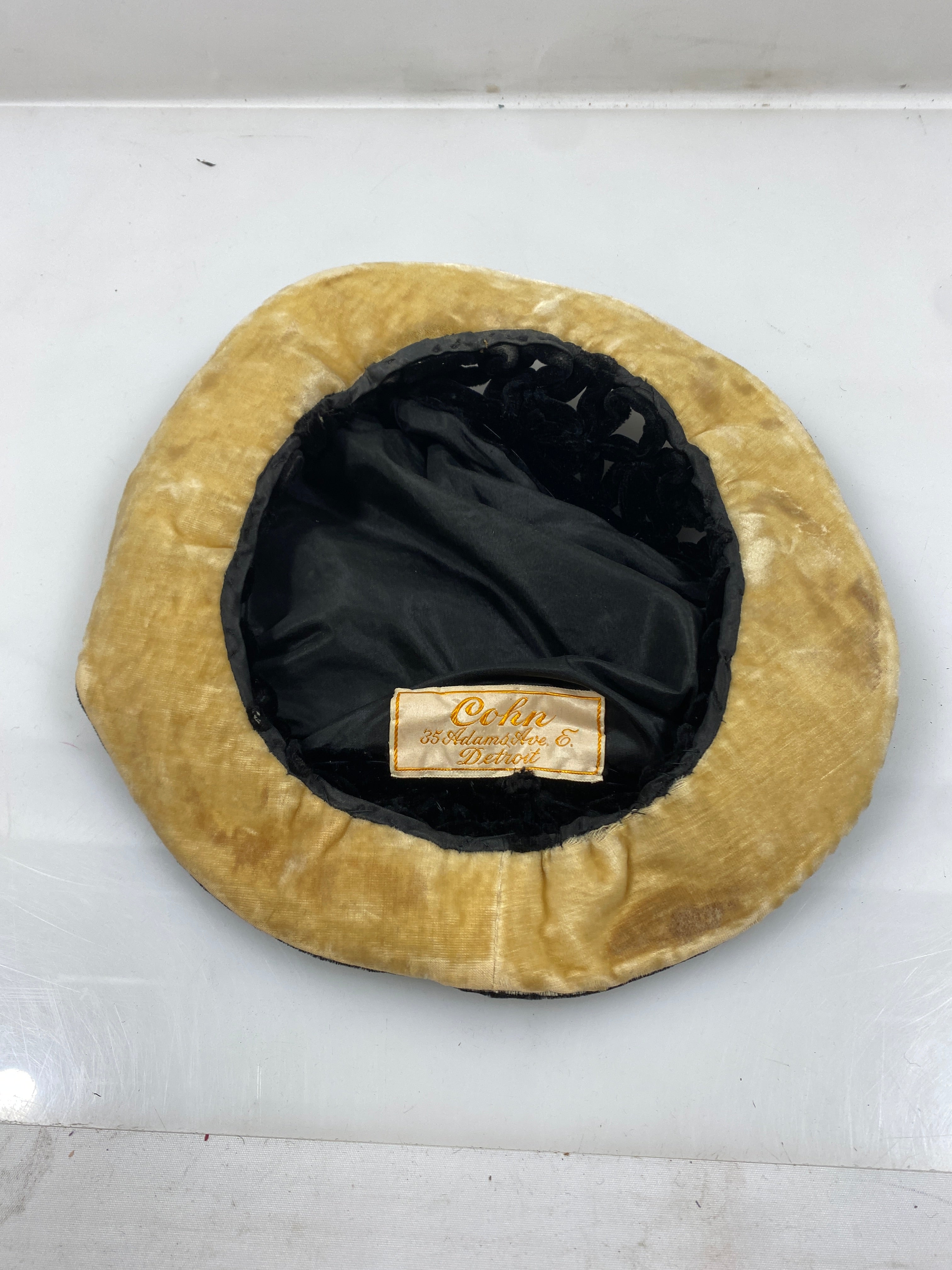 Vintage 1920s Black Velvet Women's Hat