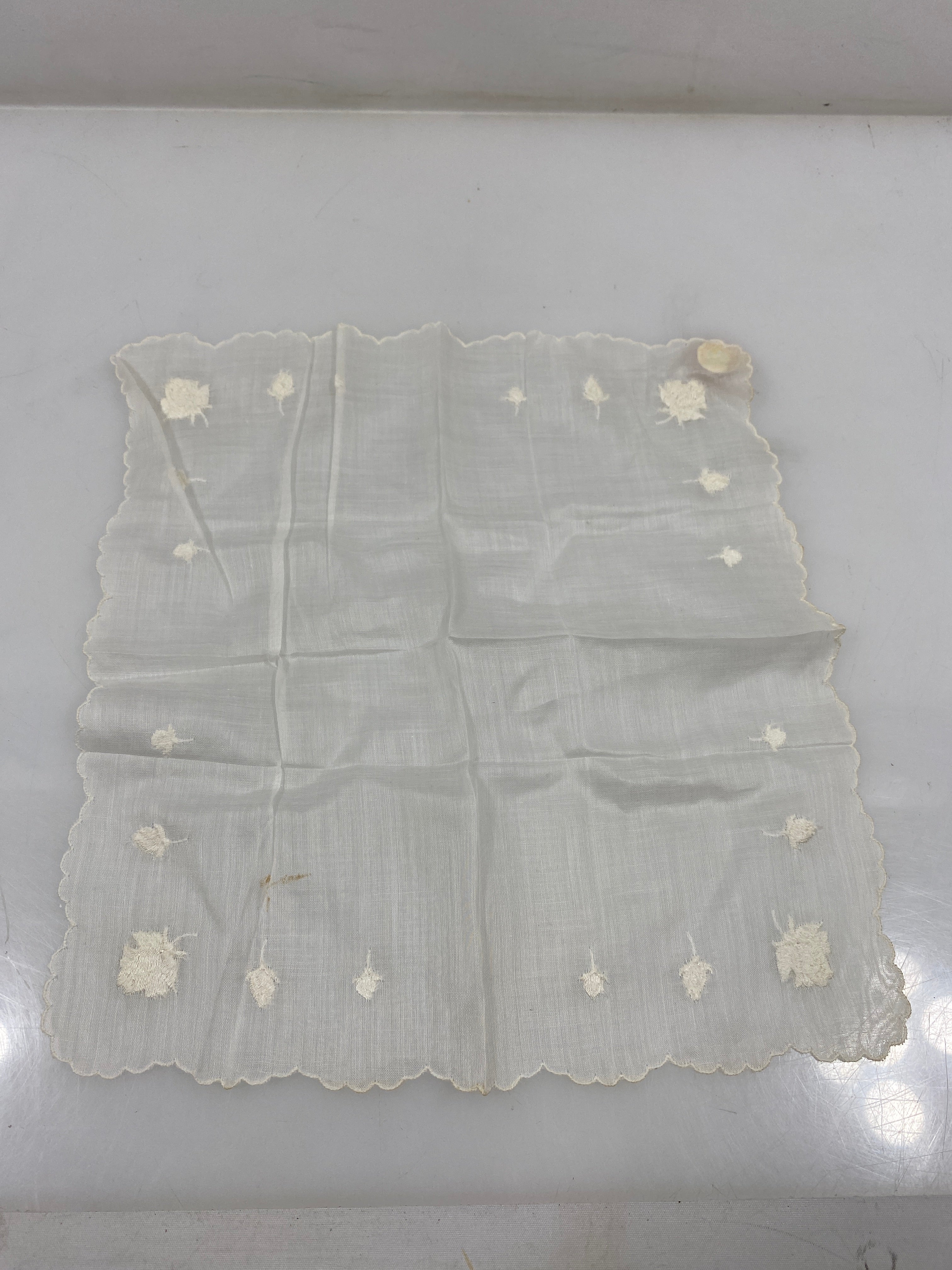 Vintage 1920s Sheer White Handkerchief with Floral Lace