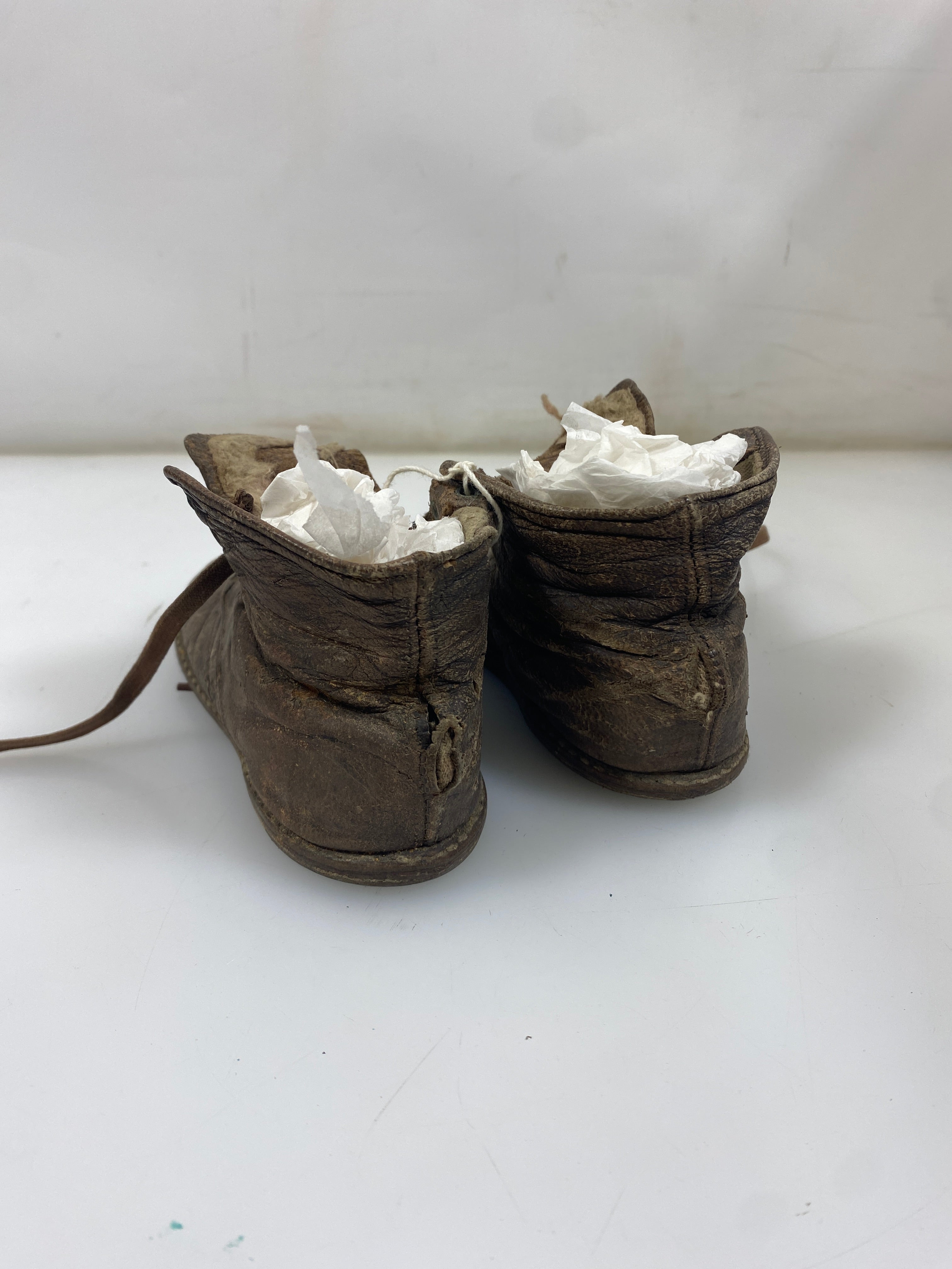 Vintage 1925 Brown Leather Lace-Up Children's Boots