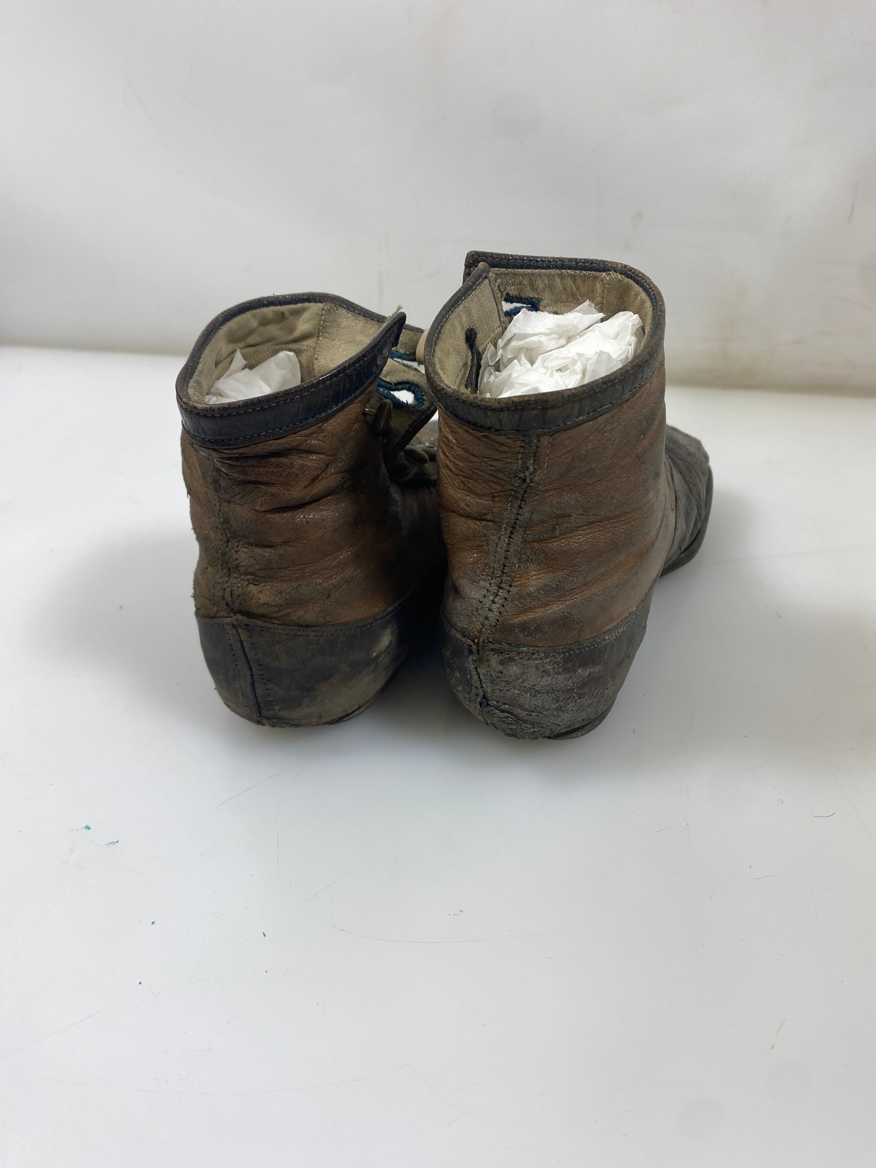 Vintage 1925 Children's Brown Leather High-Top Shoes