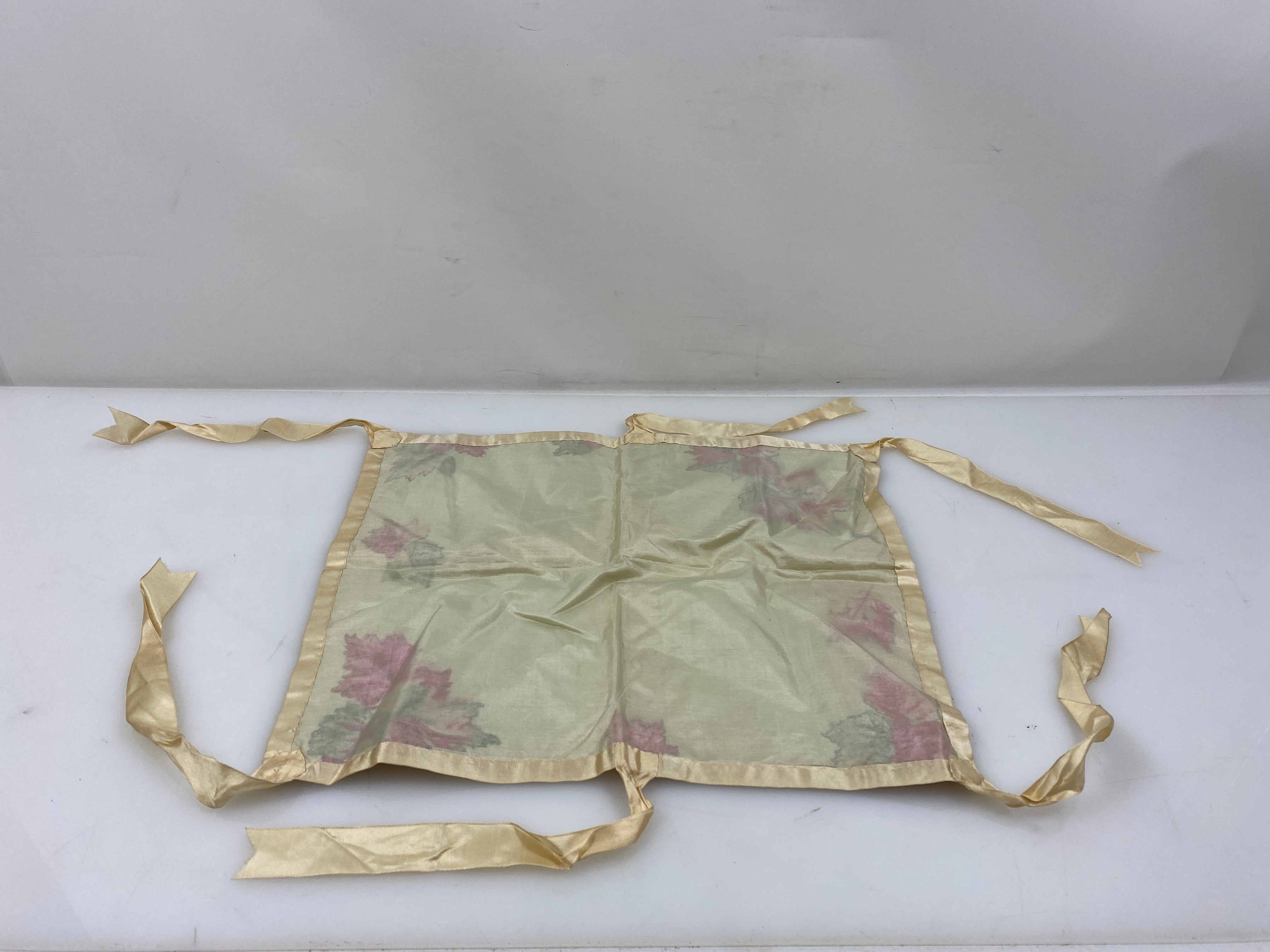 Vintage 1930s Cloth Floral Mat
