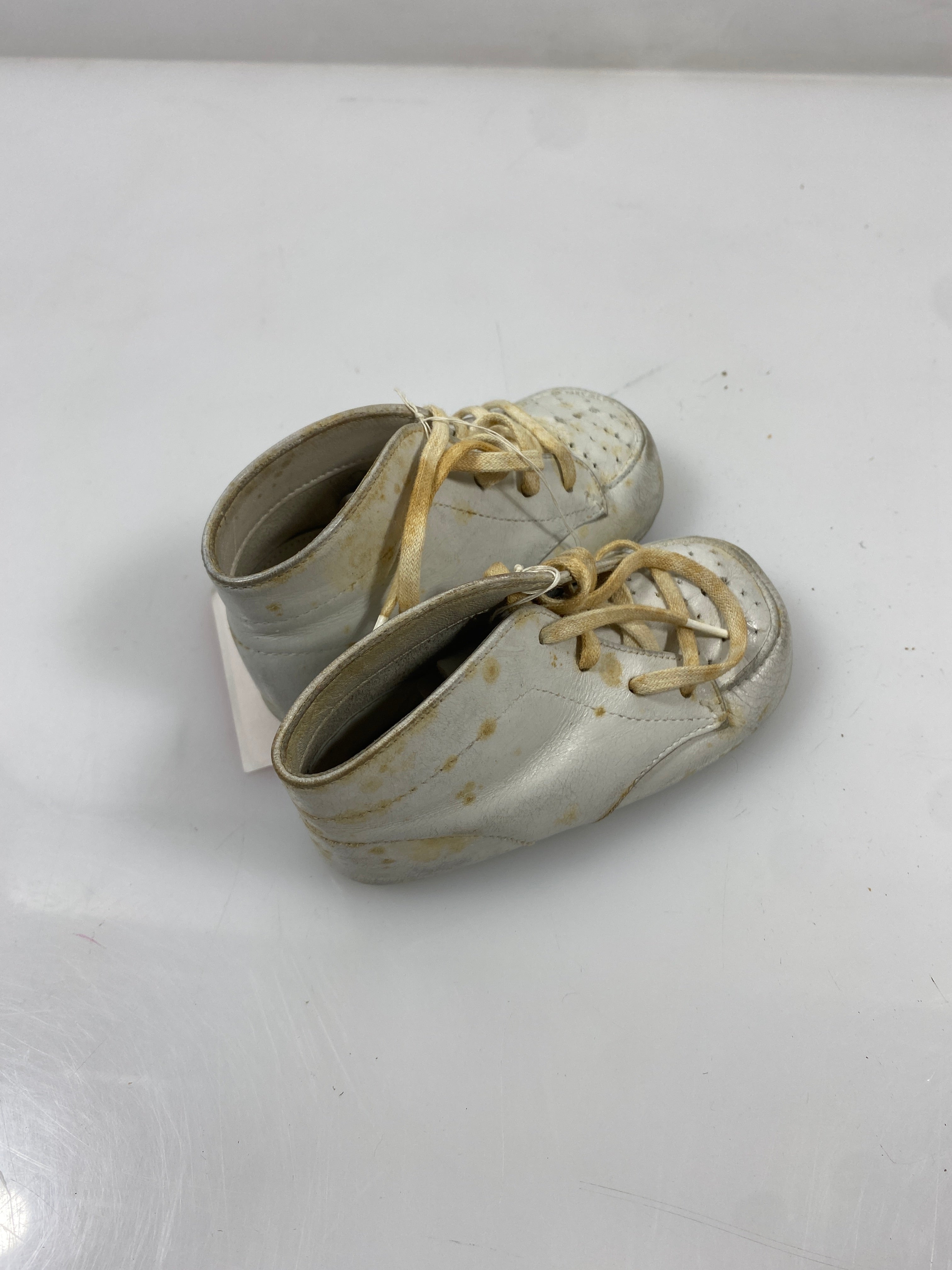Vintage 1950s Baby Shoes