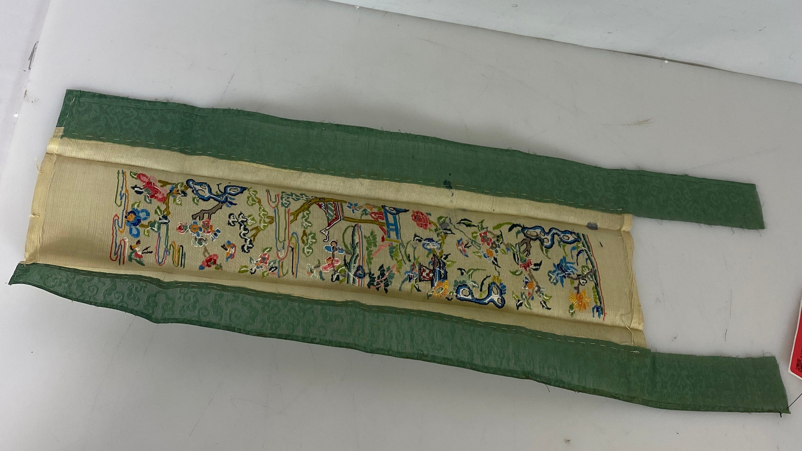 Vintage 1960s Ornamental Fabric Depicting a Nature Scene