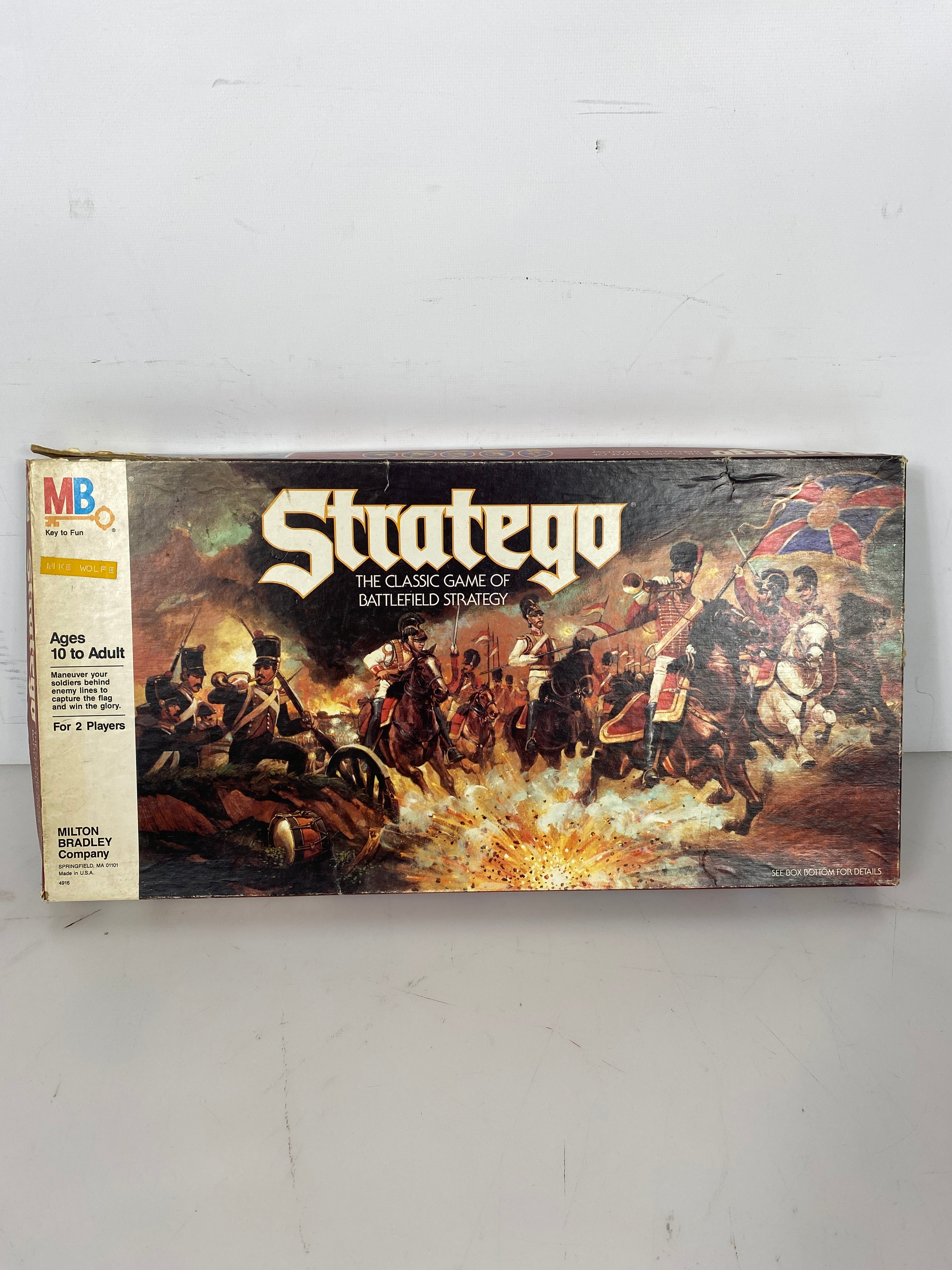 Vintage 1986 Stratego Board Game