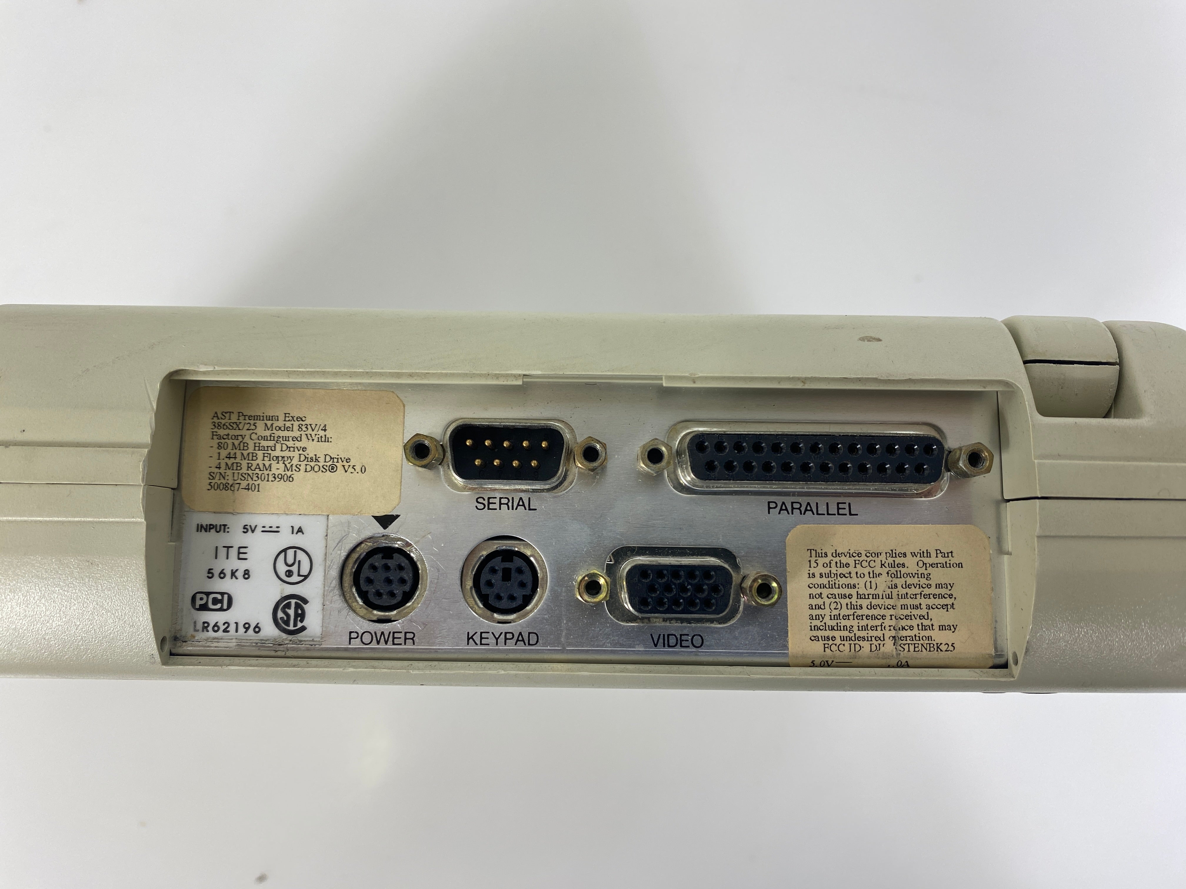 Vintage AST Premium Exec 386SX/25 Laptop Computer *Parts*