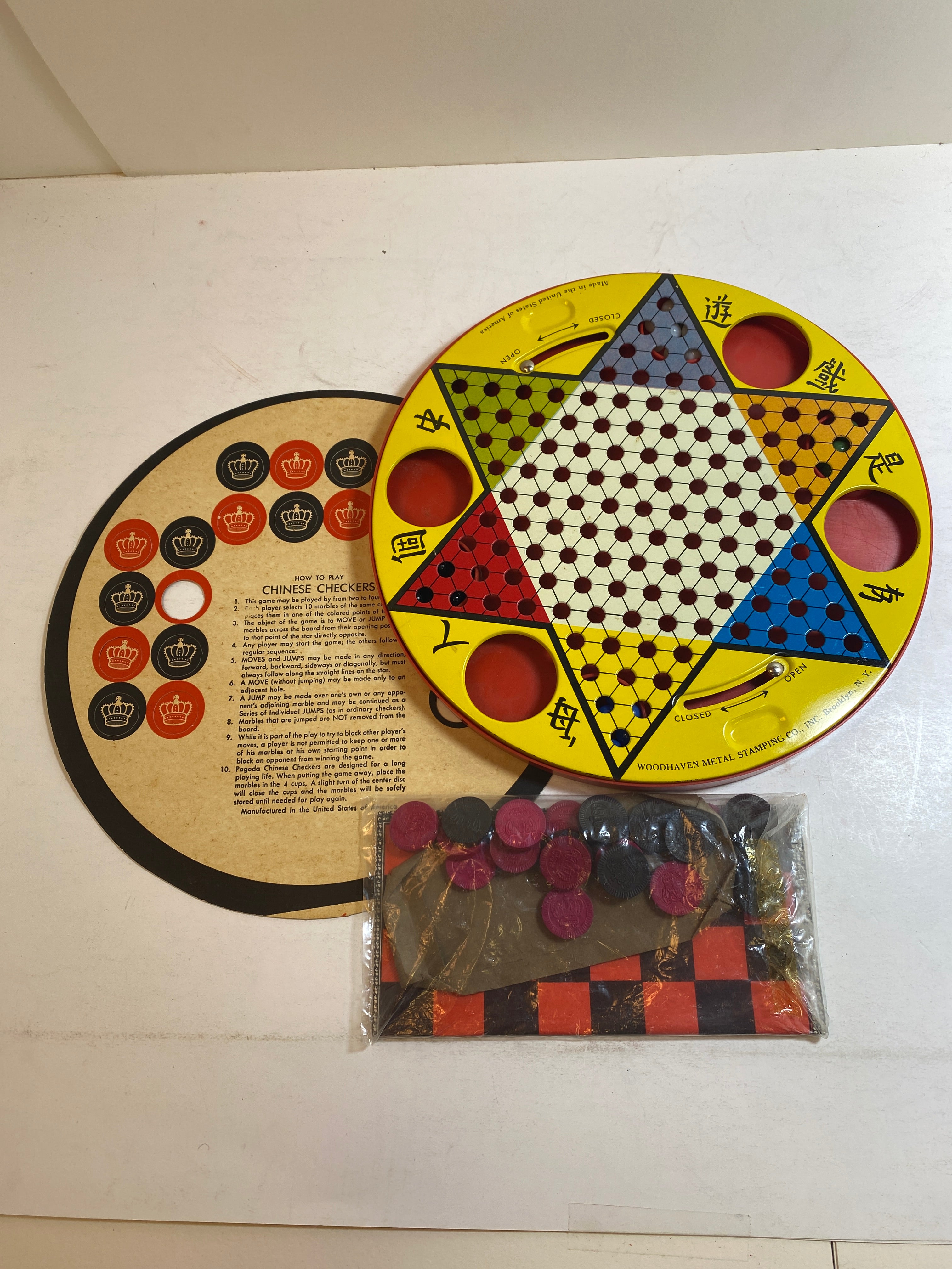 Vintage Chinese Checkers/Checkers Set
