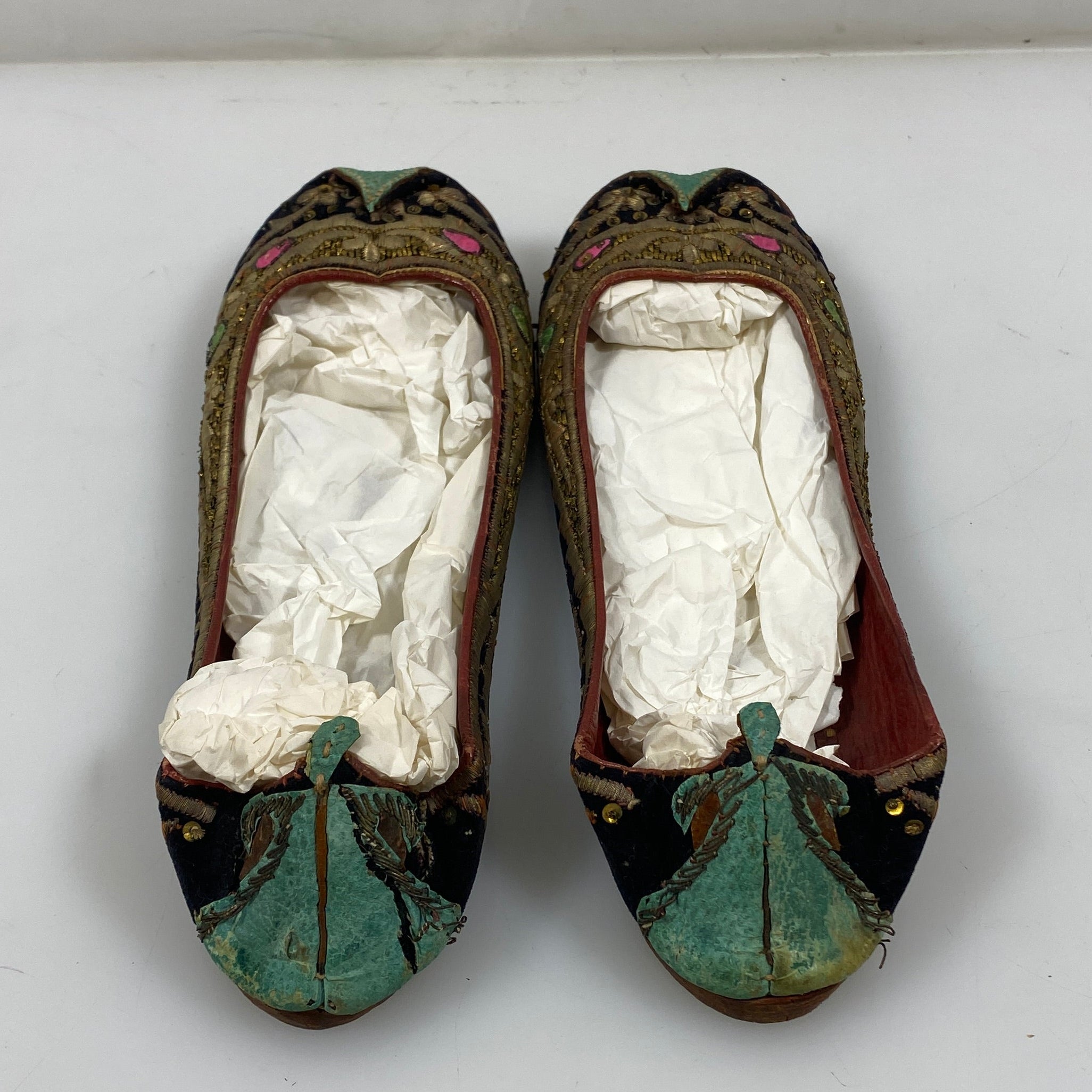 Vintage Chinese Embroidered Shoes Size Unknown #2