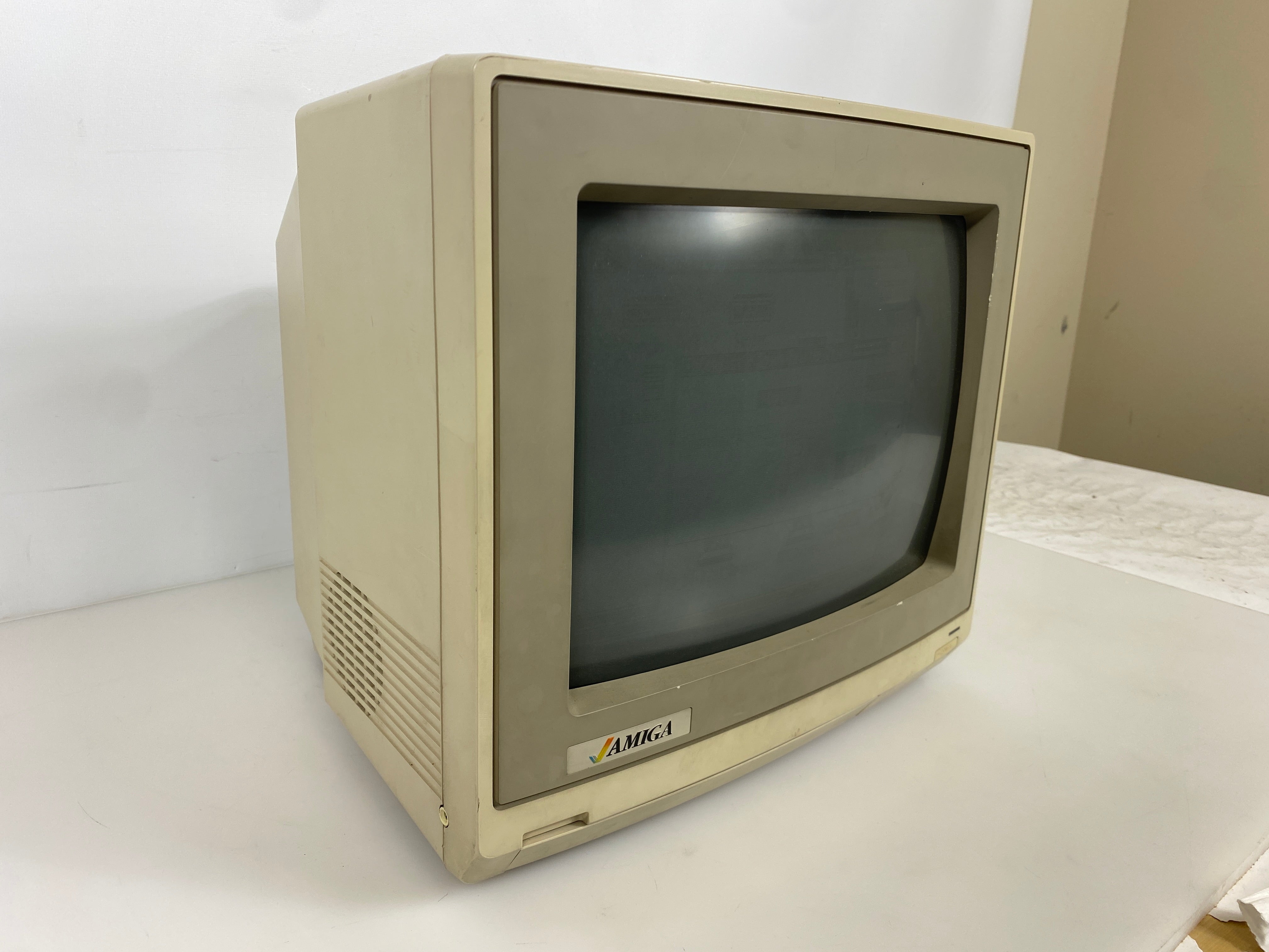 Vintage Commodore Amiga 1080 13" Monitor