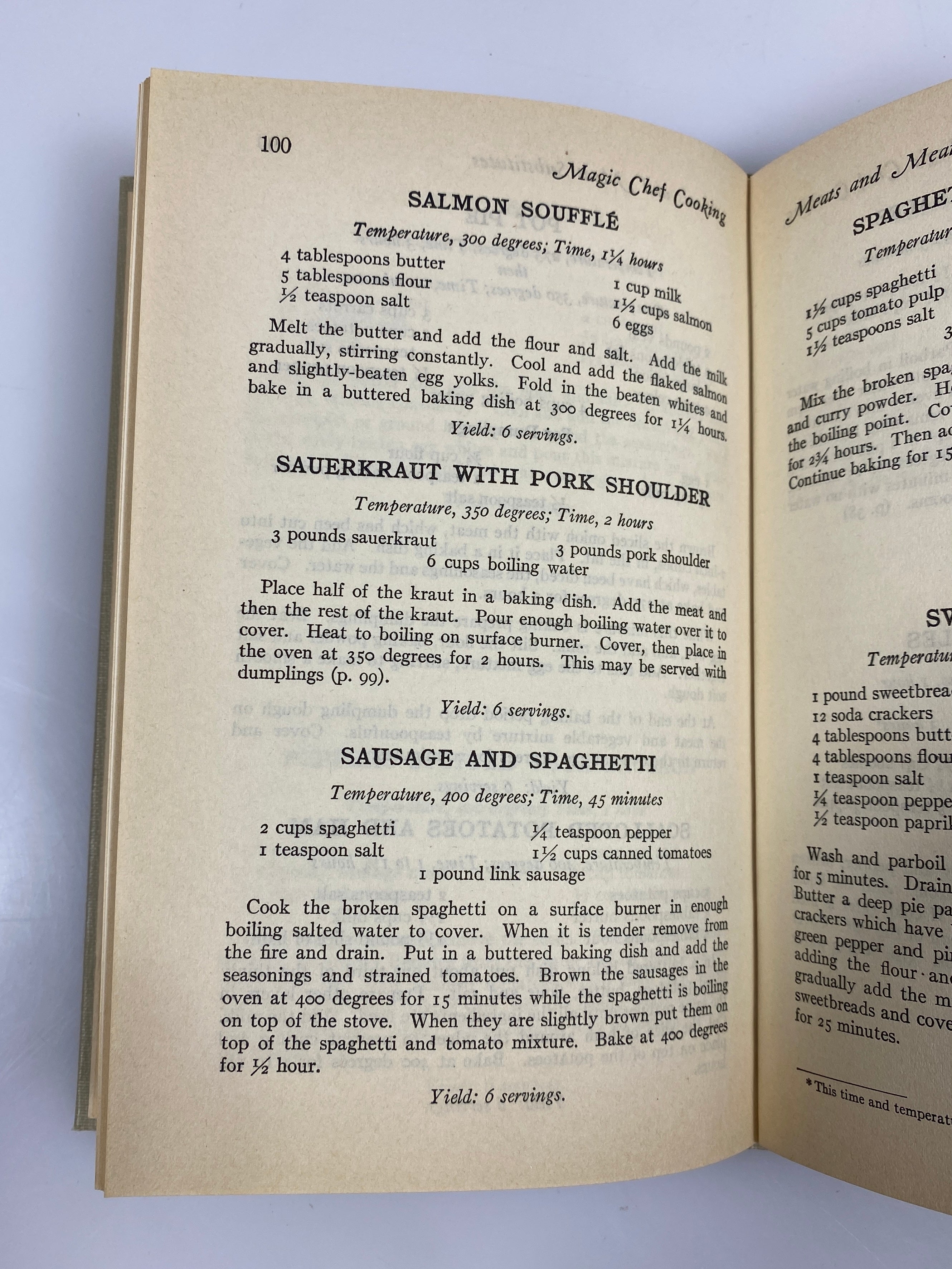 Vintage Cookbooks: Magic Chef/Modern Method of Preparing Delightful Food