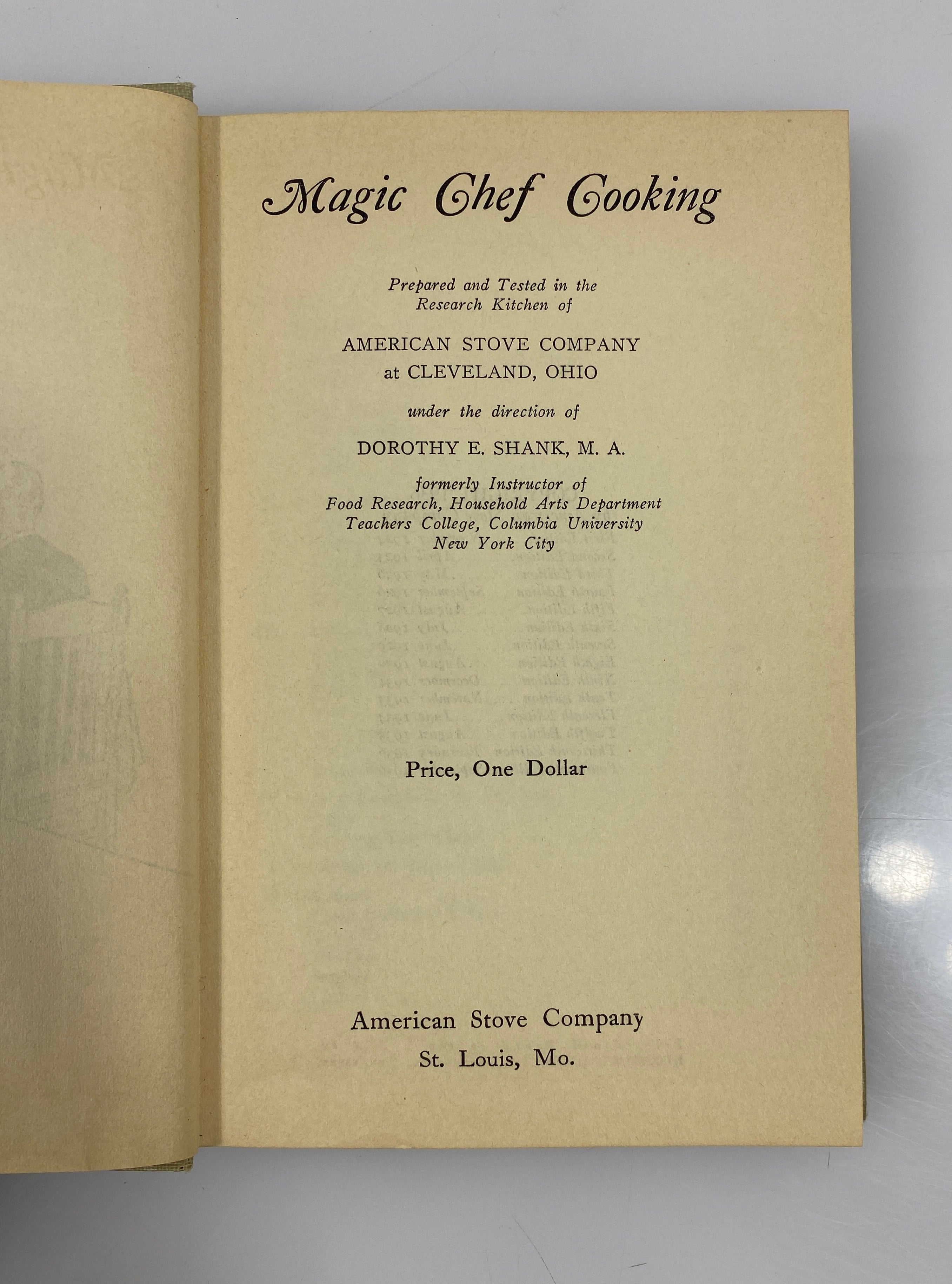 Vintage Cookbooks: Magic Chef/Modern Method of Preparing Delightful Food