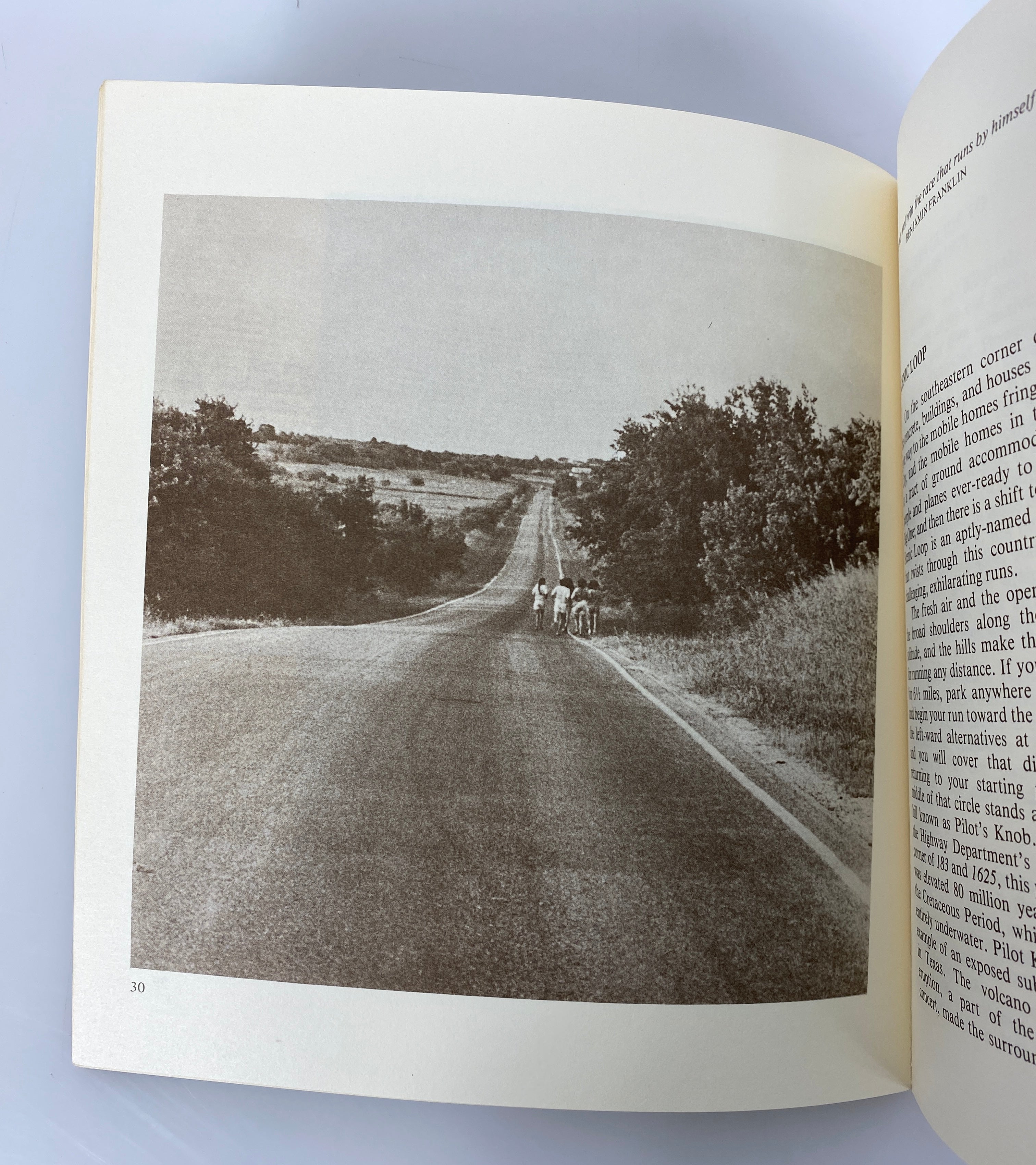 Vintage Guide to Austin (Texas) Running by Steve Hoppes 1976 Rare SC