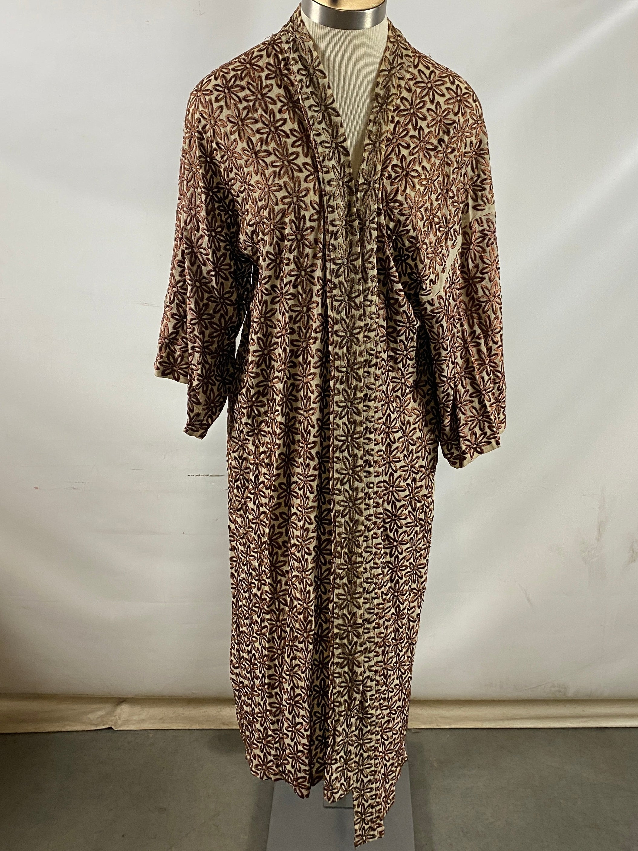 Vintage Japanese Kimono Brown Floral Pattern