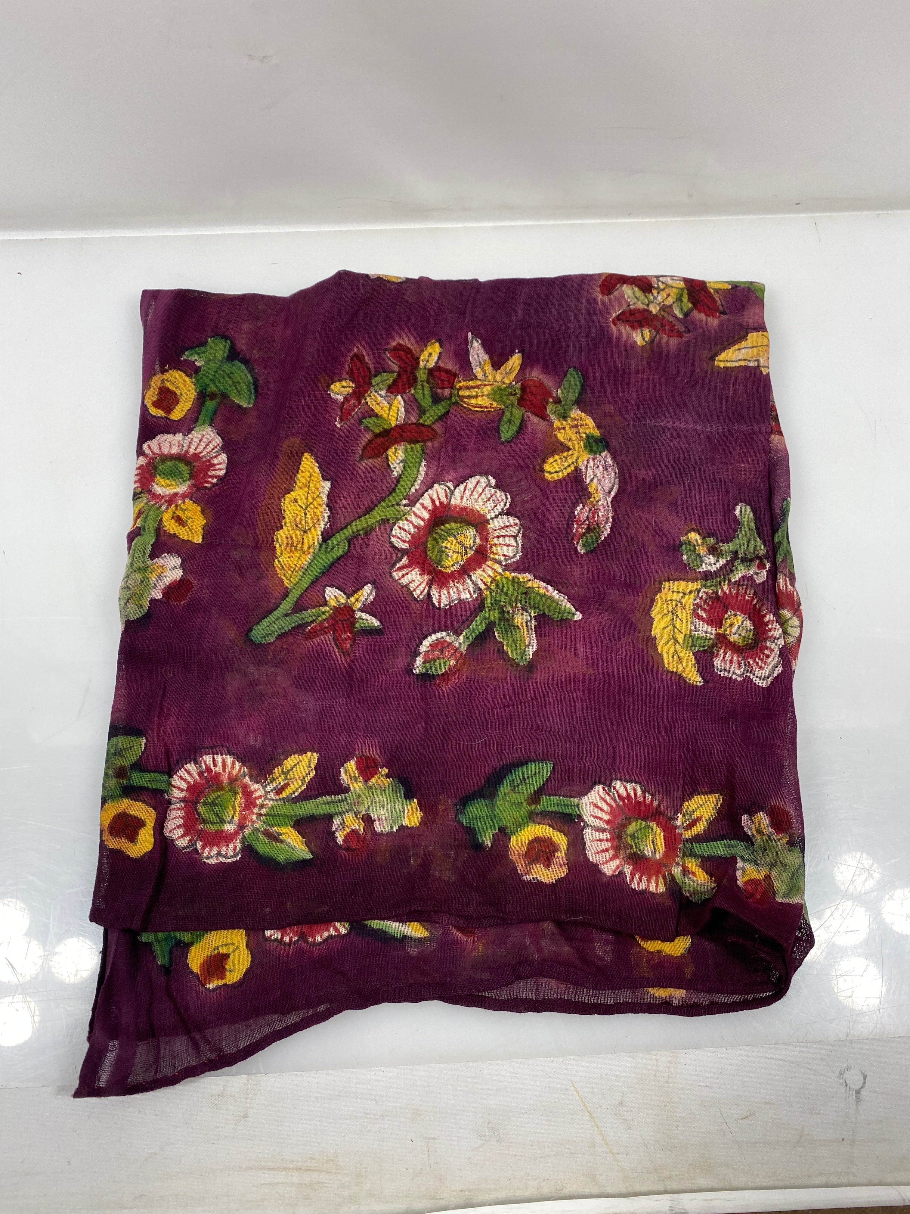 Vintage Late 1970s - Early 1980s Purple Floral Print Handkerchief