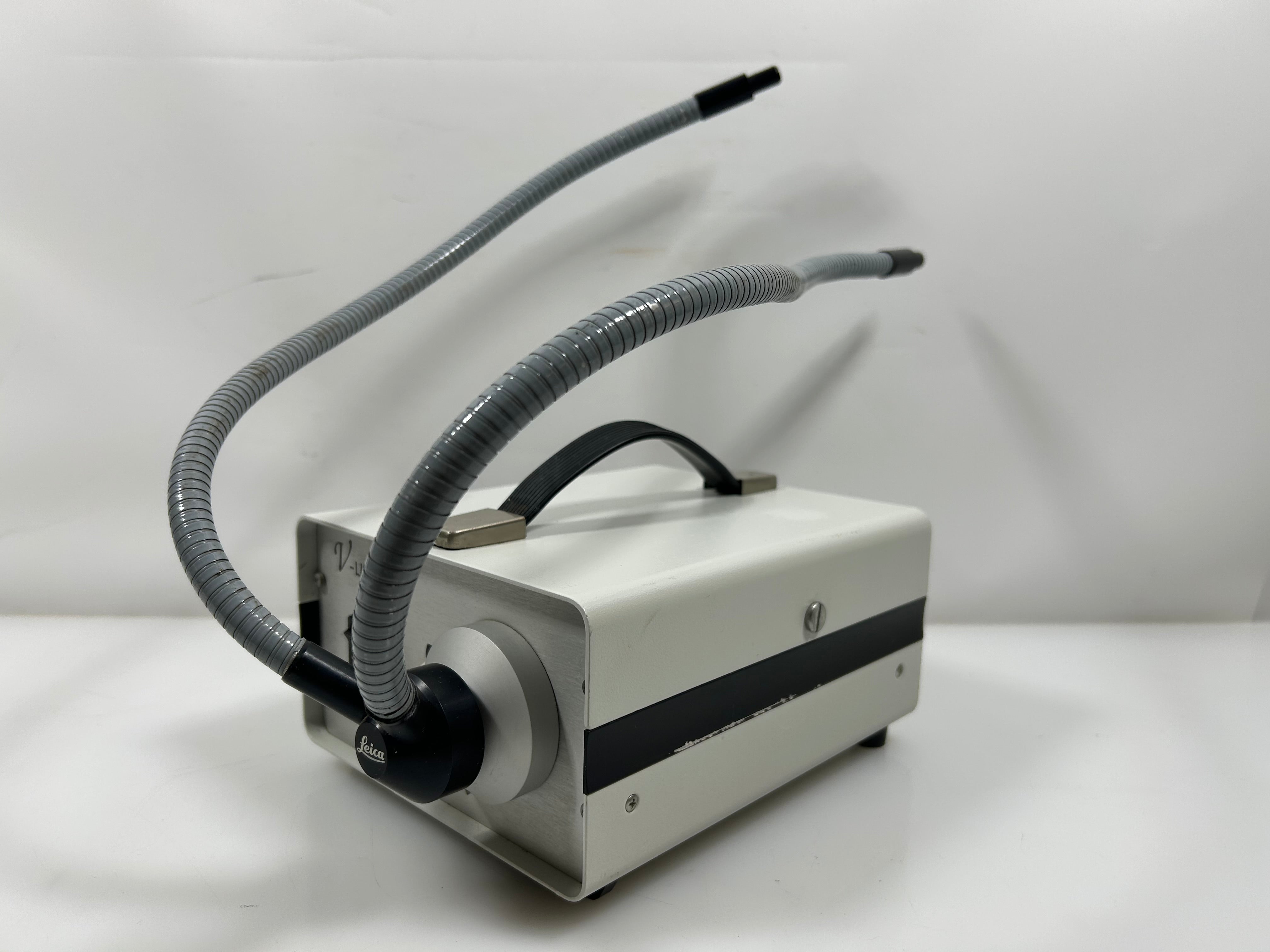 Volpi V-Lux 1000 Cold Light Source