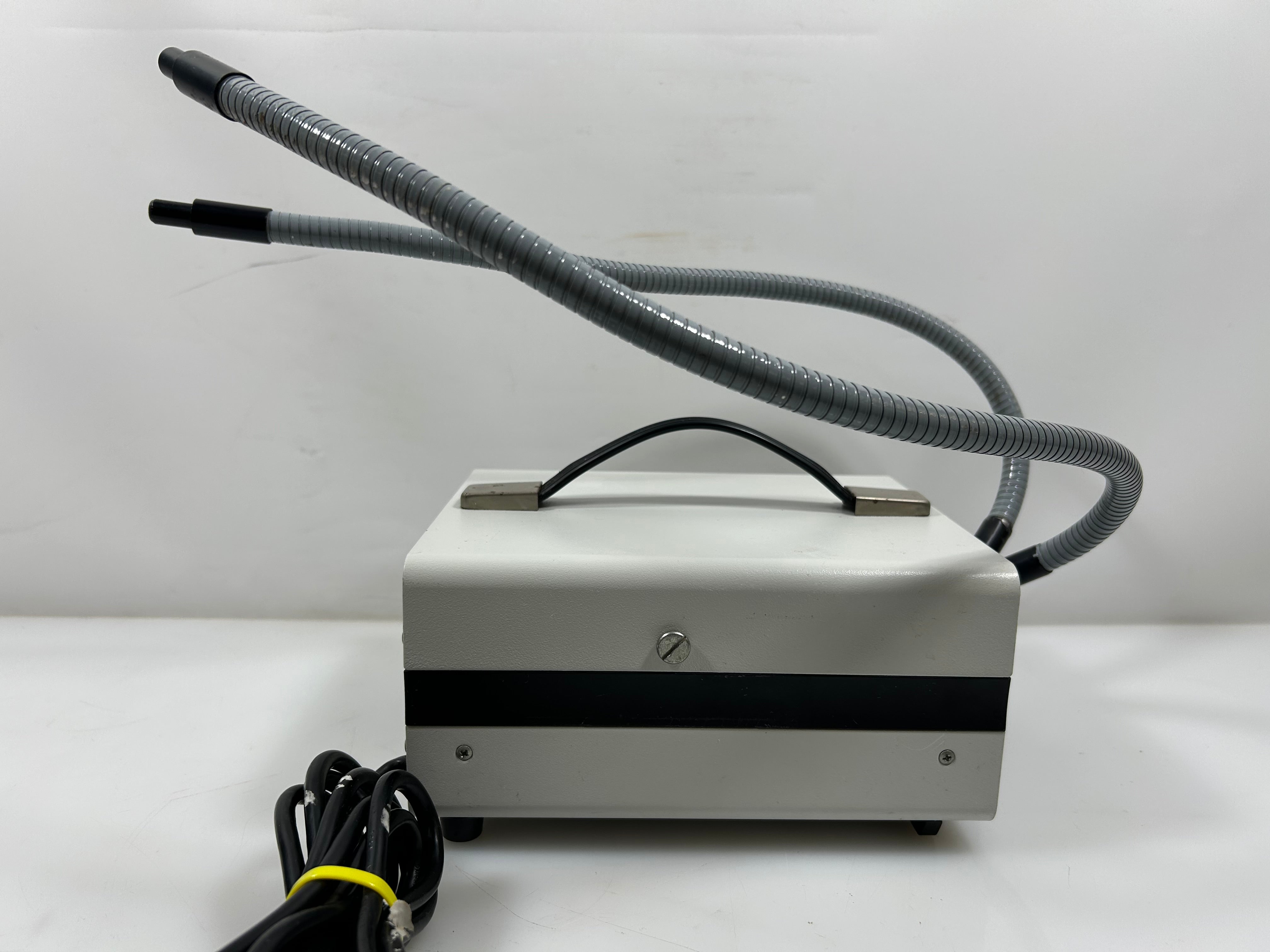 Volpi V-Lux 1000 Cold Light Source