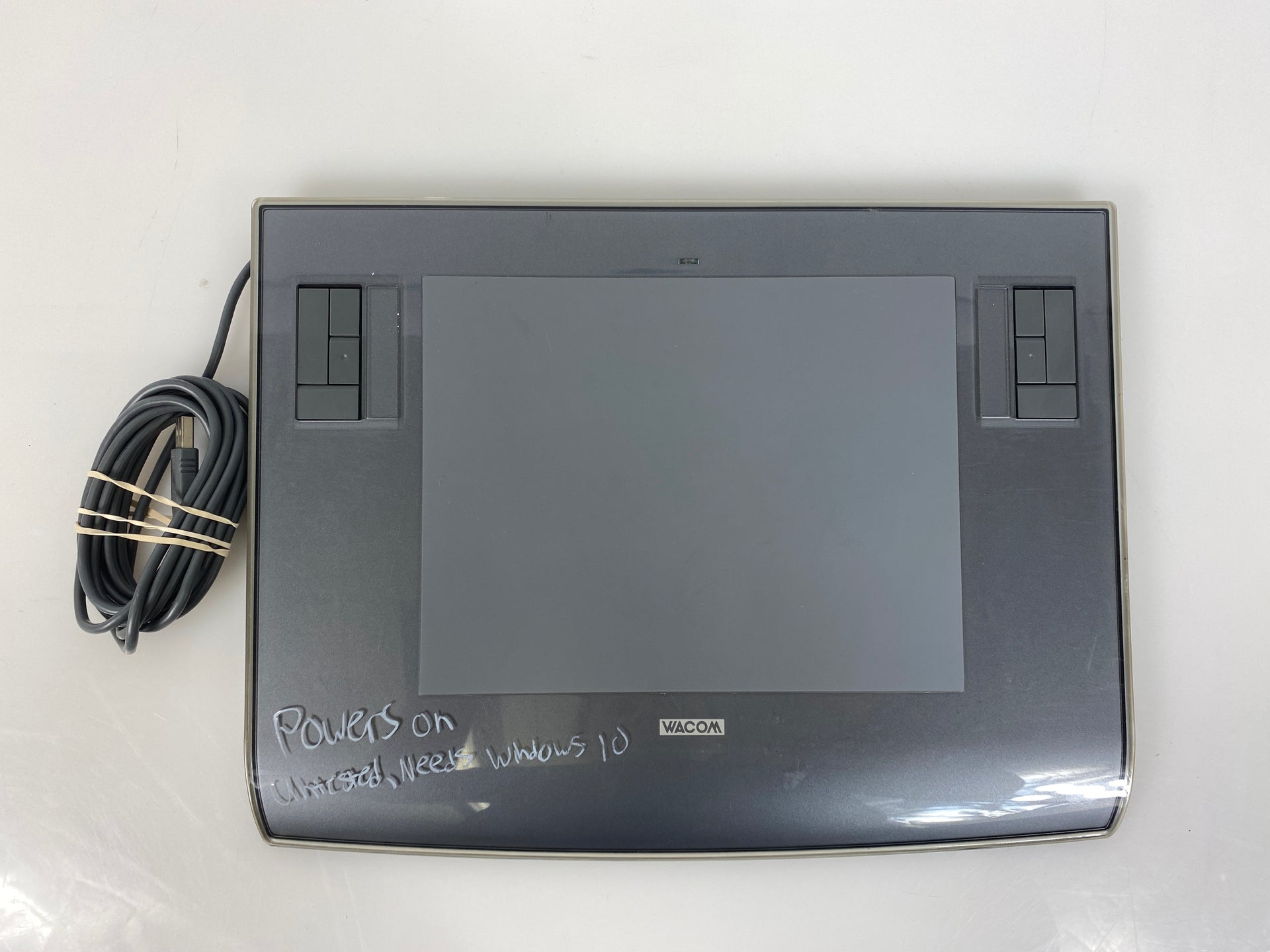 Wacom Tablet Wacom Intuos Pen Wacom INTUOS3 6x8 MEDIUM PTZ-630